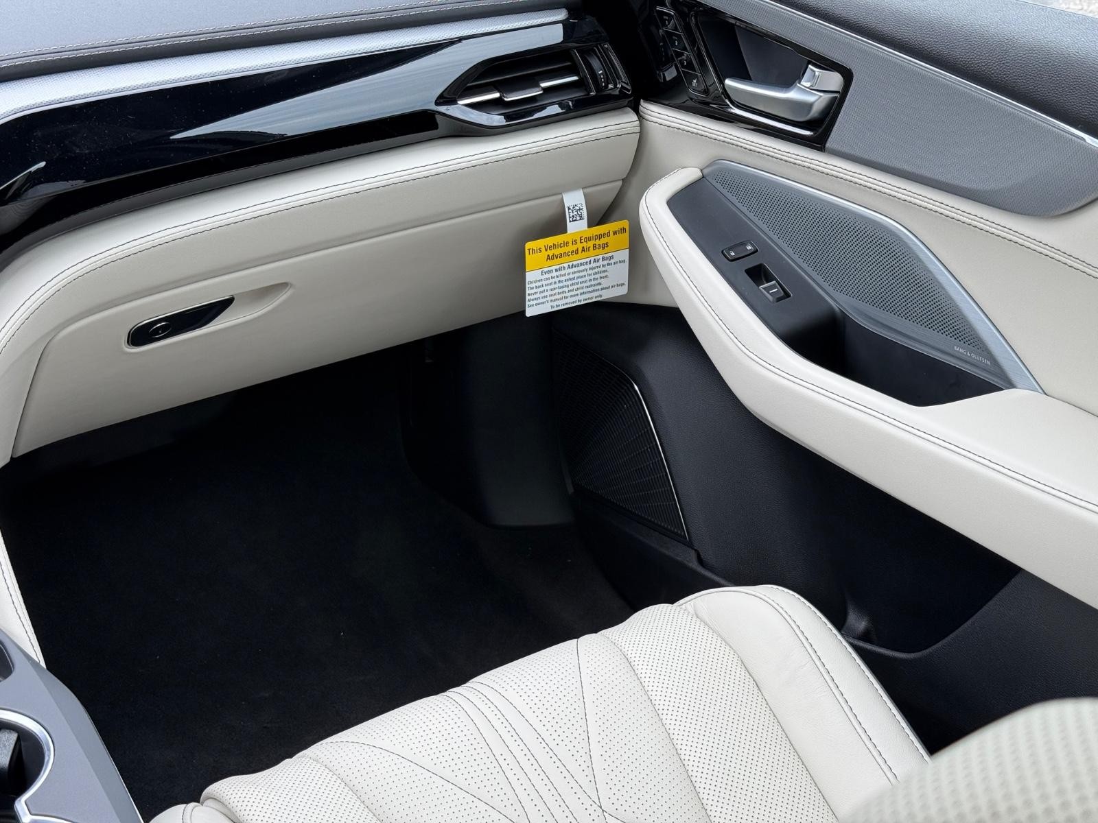 Acura MDX Vehicle Image 09