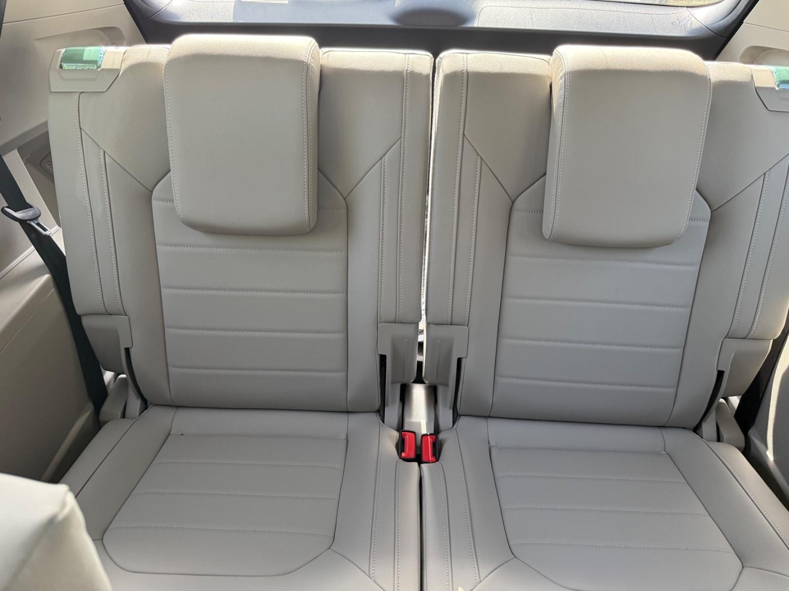 Volkswagen Atlas Vehicle Image 06
