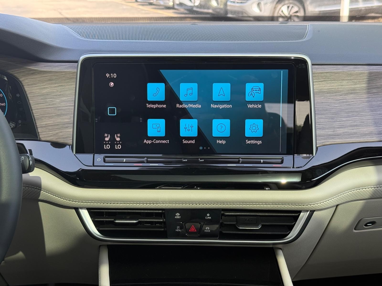 Volkswagen Atlas Vehicle Image 08