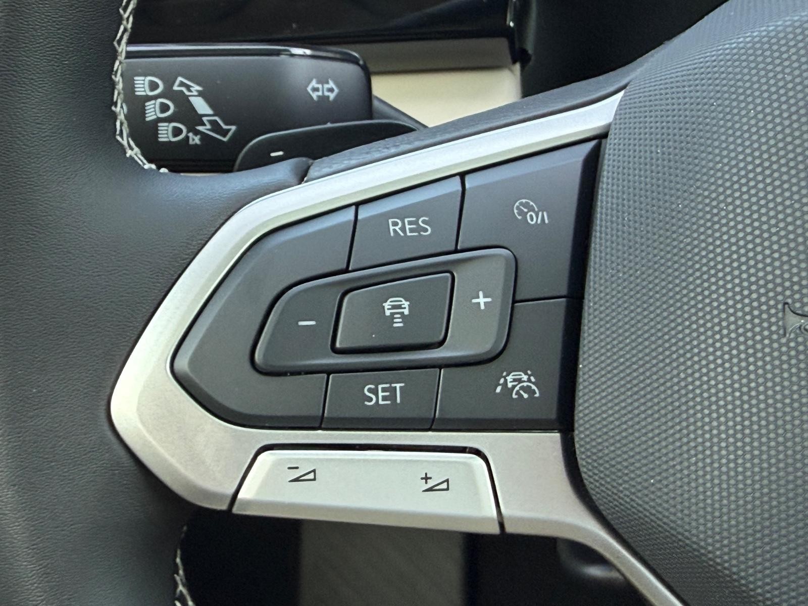 Volkswagen Atlas Vehicle Image 12