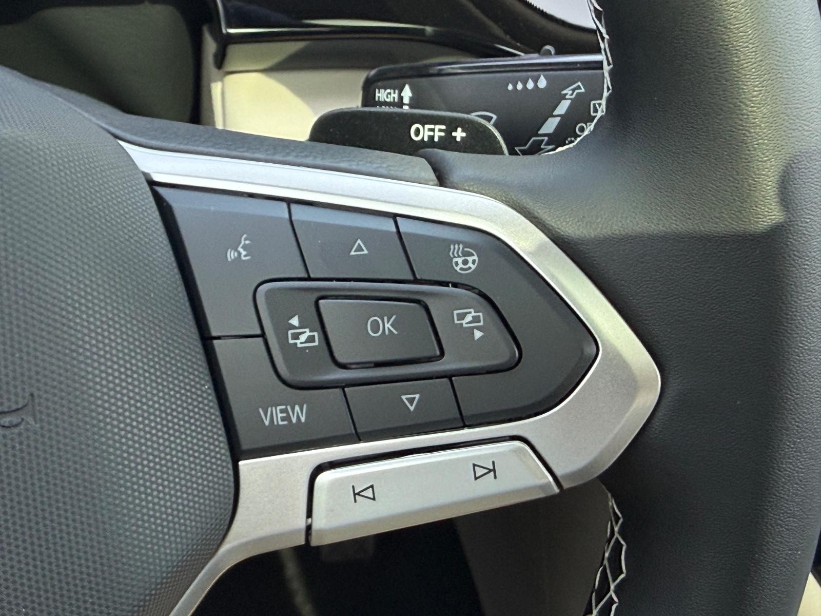 Volkswagen Atlas Vehicle Image 13
