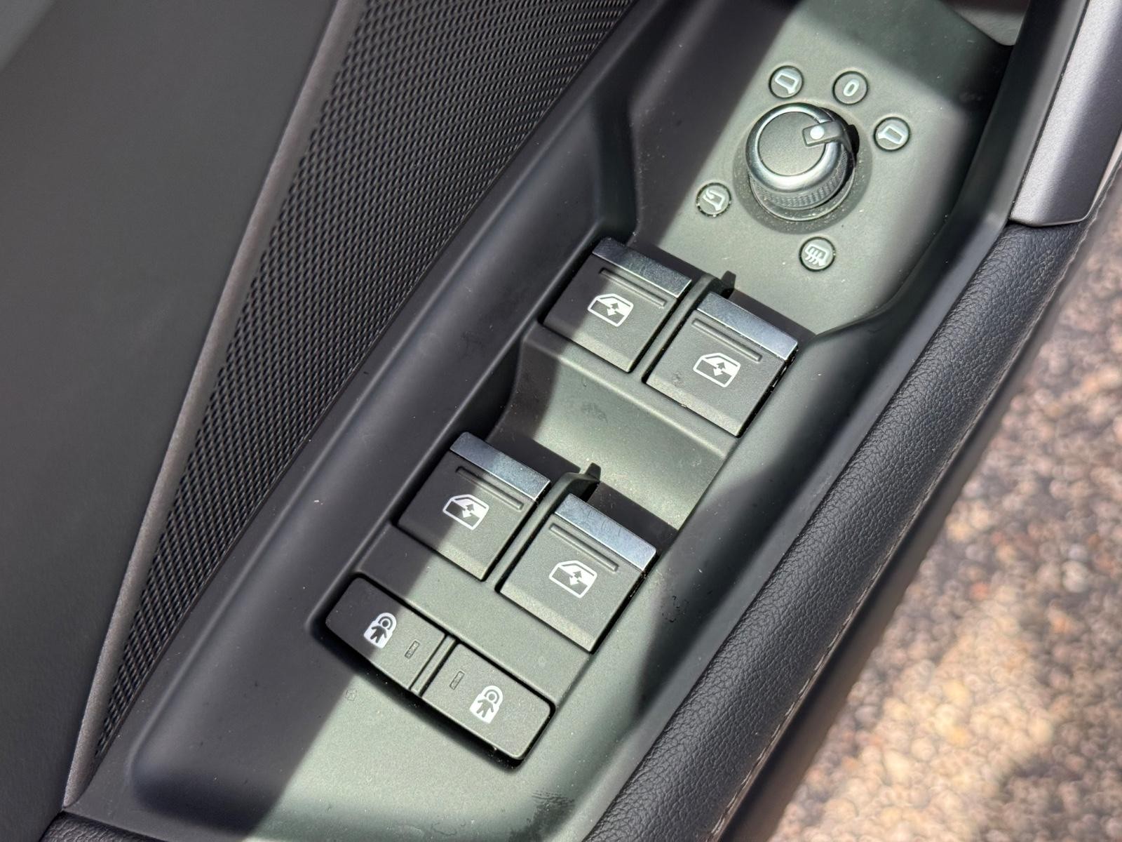 Audi A3 Vehicle Full-screen Gallery Image 23