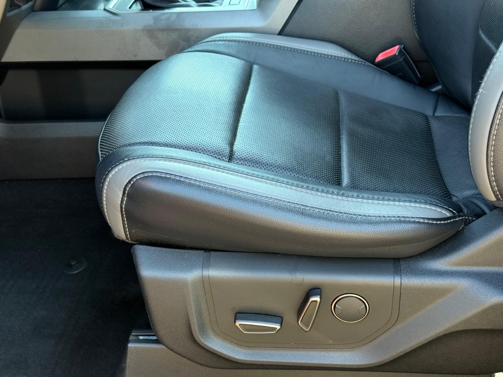 Ford F-150 Vehicle Image 24