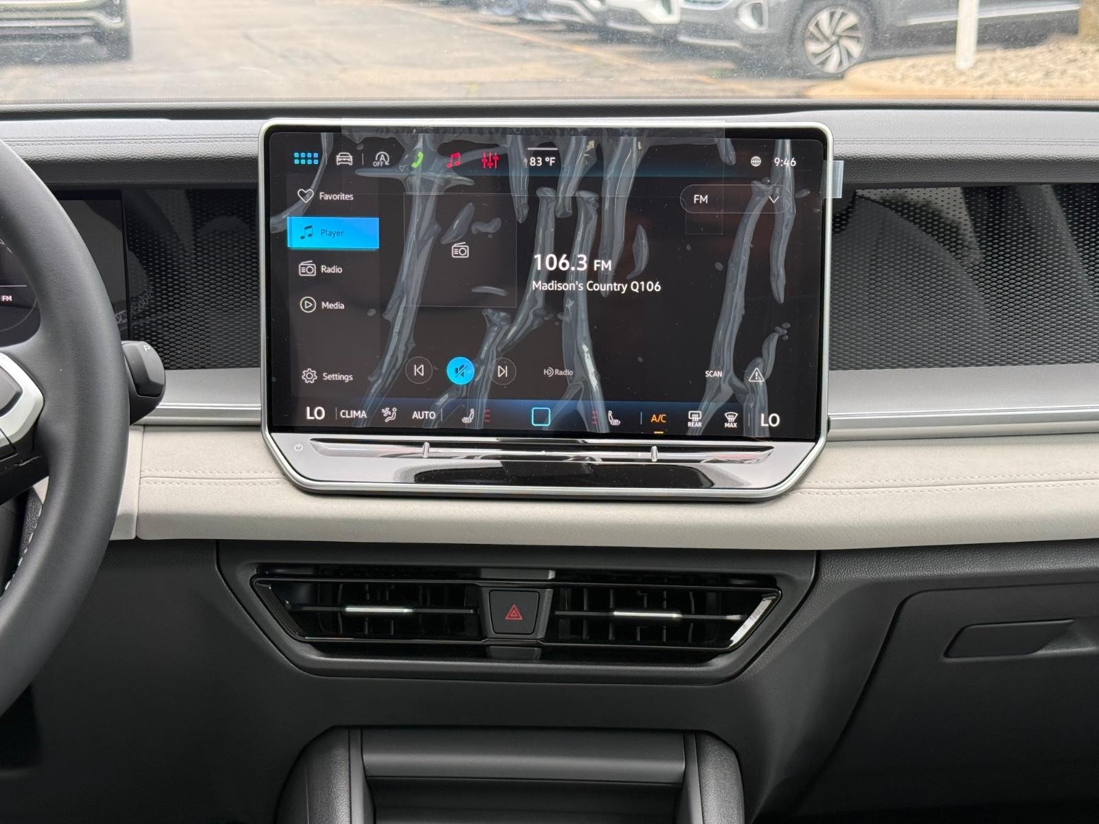 Volkswagen Tiguan Vehicle Image 07