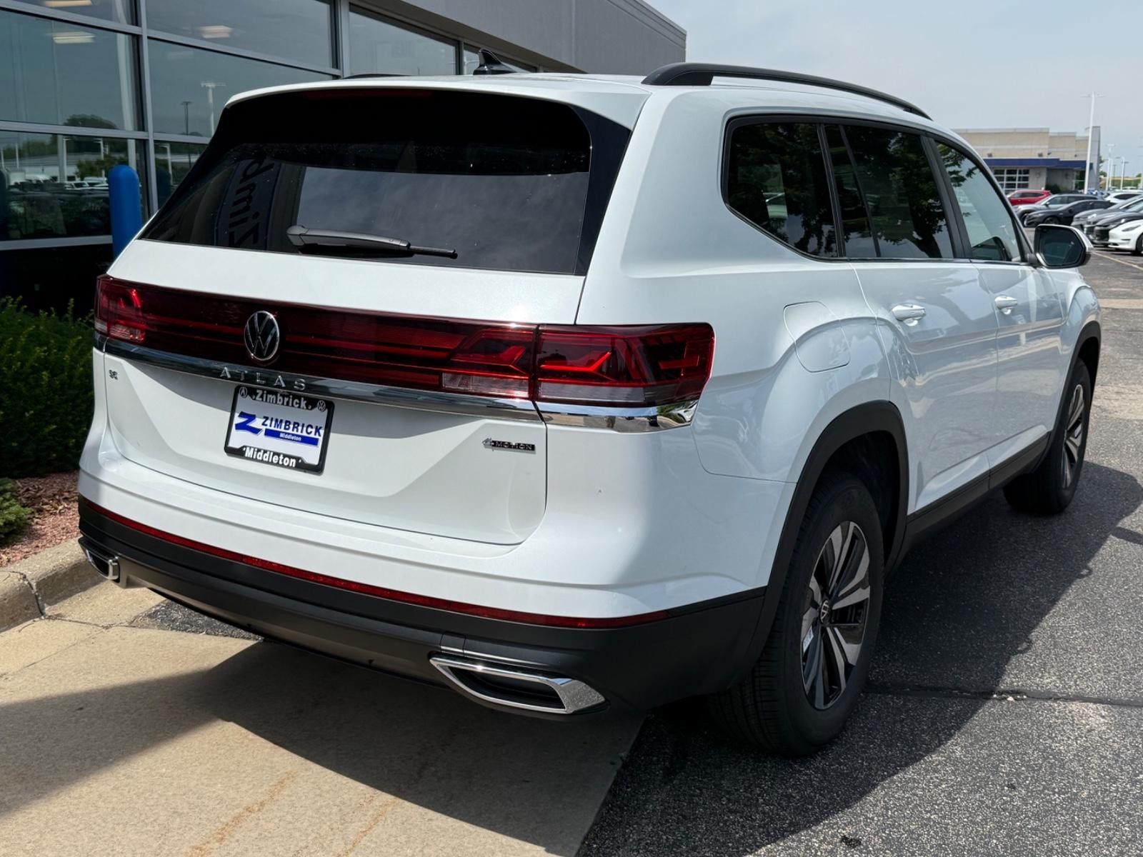 Volkswagen Atlas Vehicle Image 03