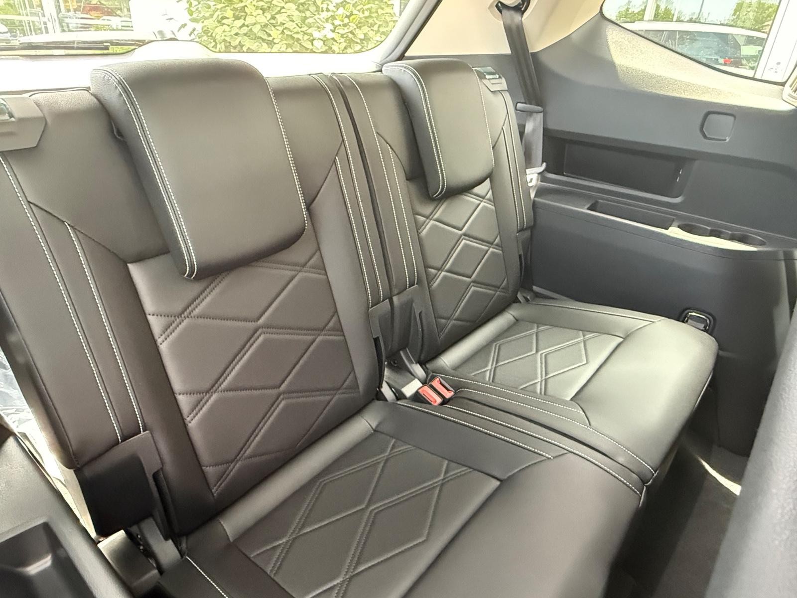 Volkswagen Atlas Vehicle Image 05