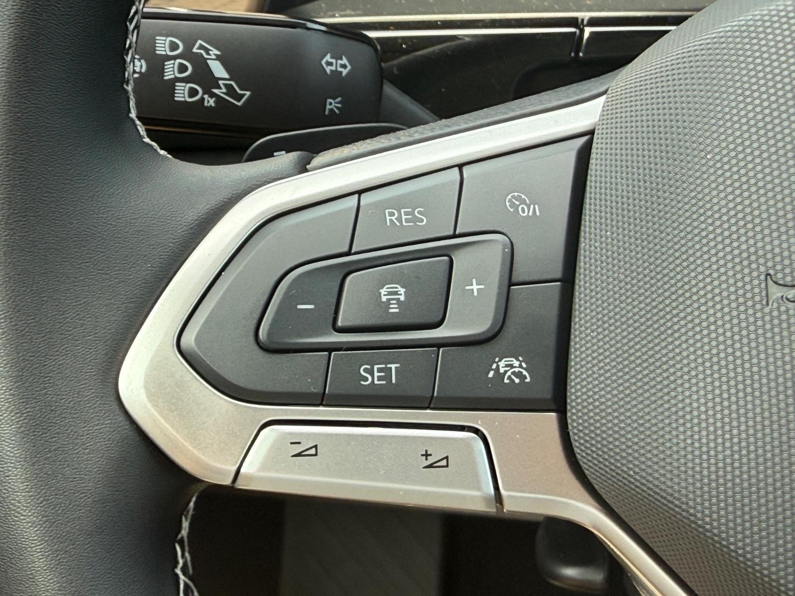 Volkswagen Atlas Vehicle Image 12