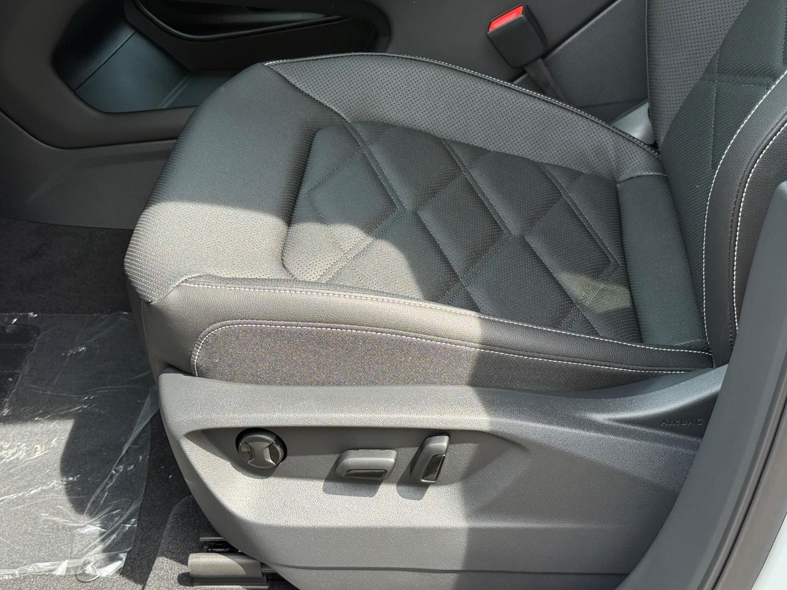 Volkswagen Atlas Vehicle Image 18