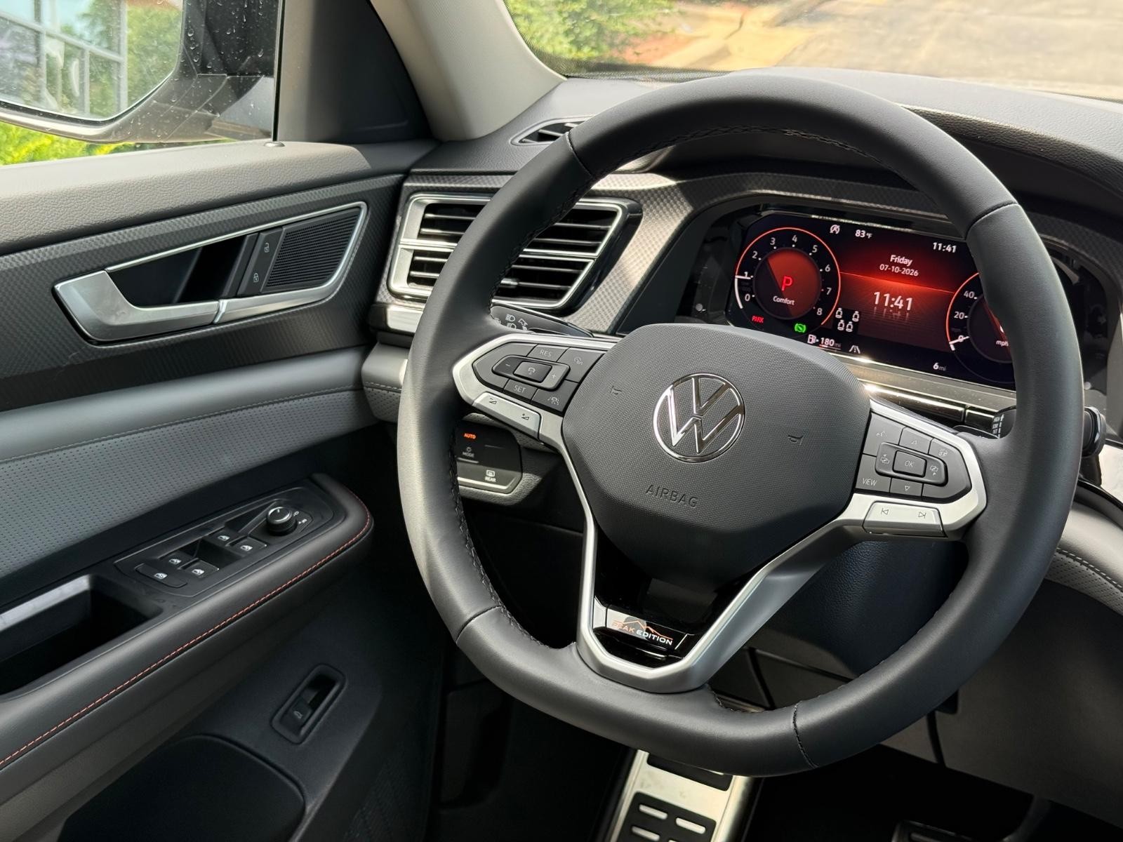 Volkswagen Atlas Vehicle Image 10