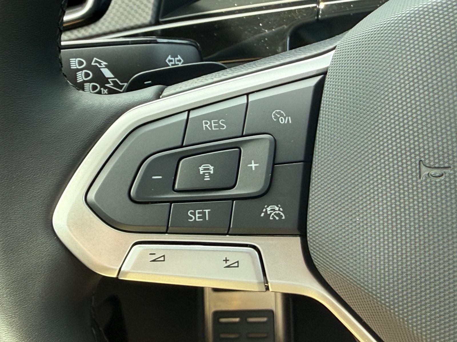 Volkswagen Atlas Vehicle Image 12