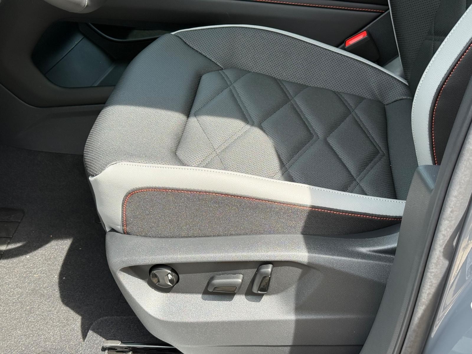 Volkswagen Atlas Vehicle Image 17