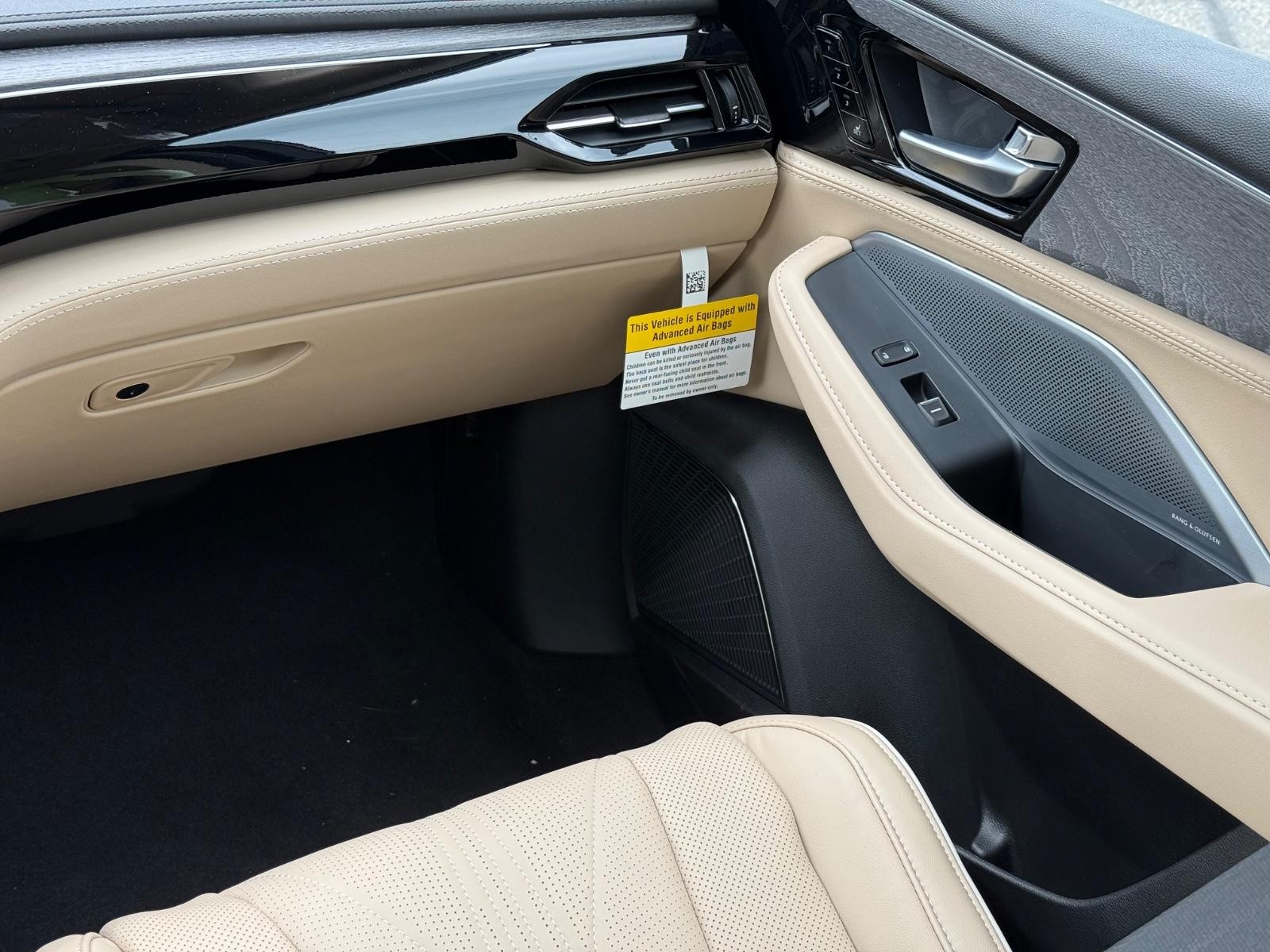 Acura MDX Vehicle Image 09