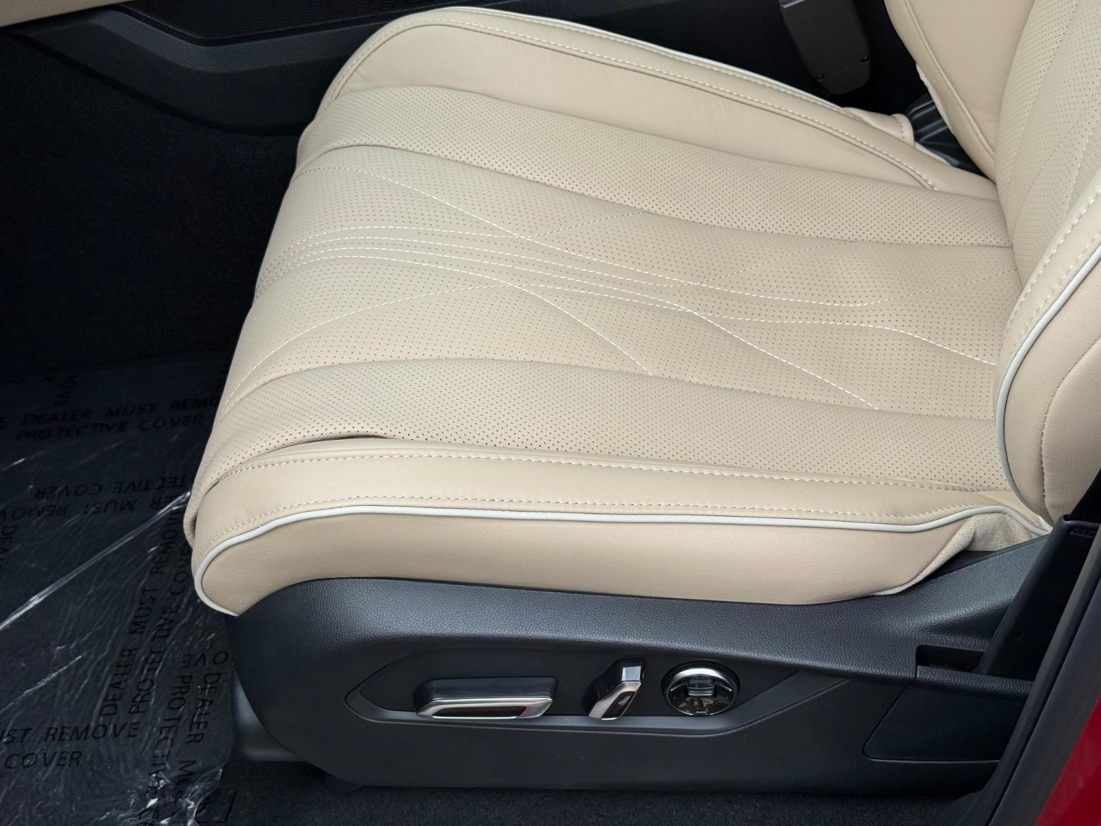 Acura MDX Vehicle Image 16