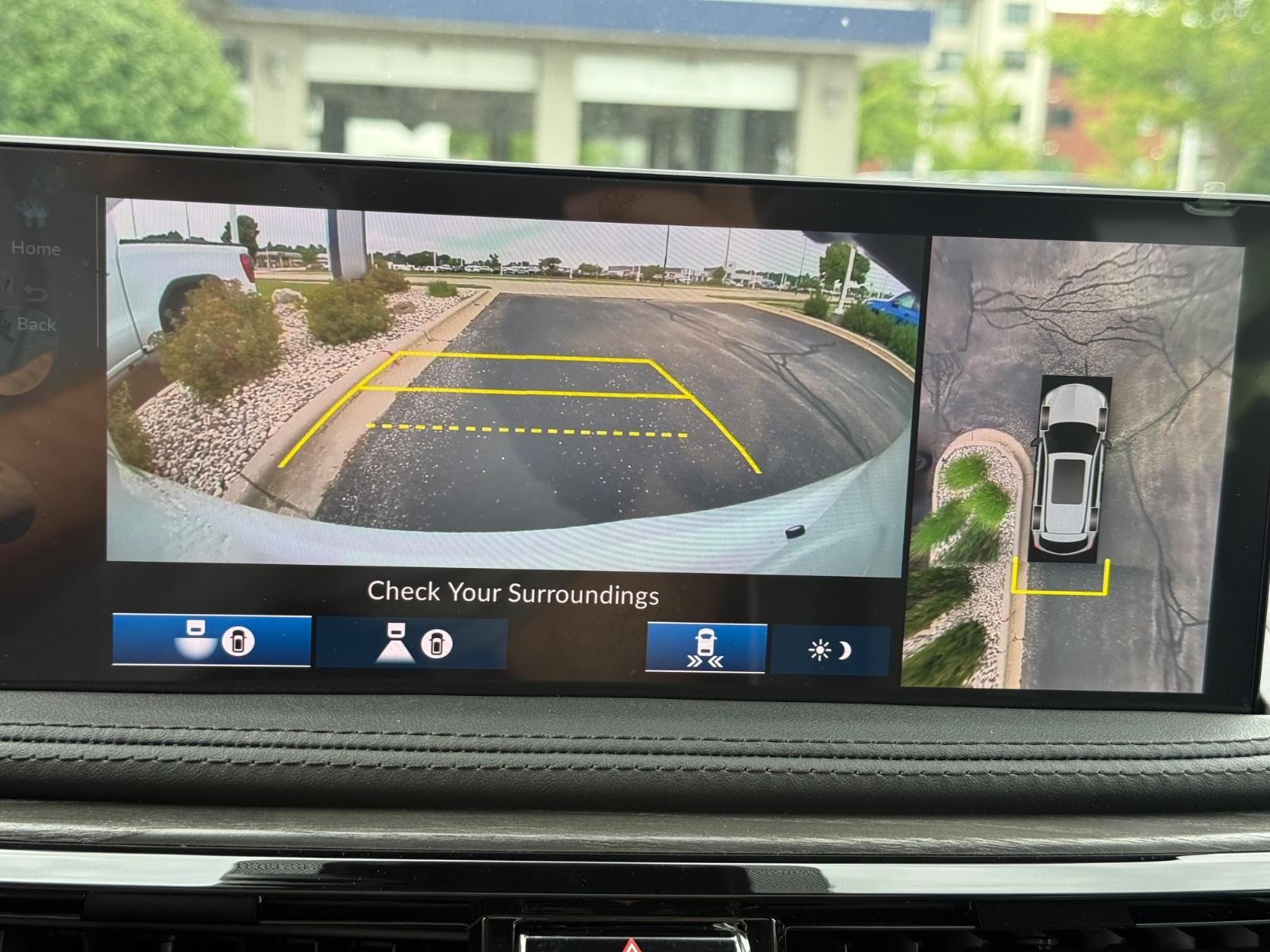Acura MDX Vehicle Image 13