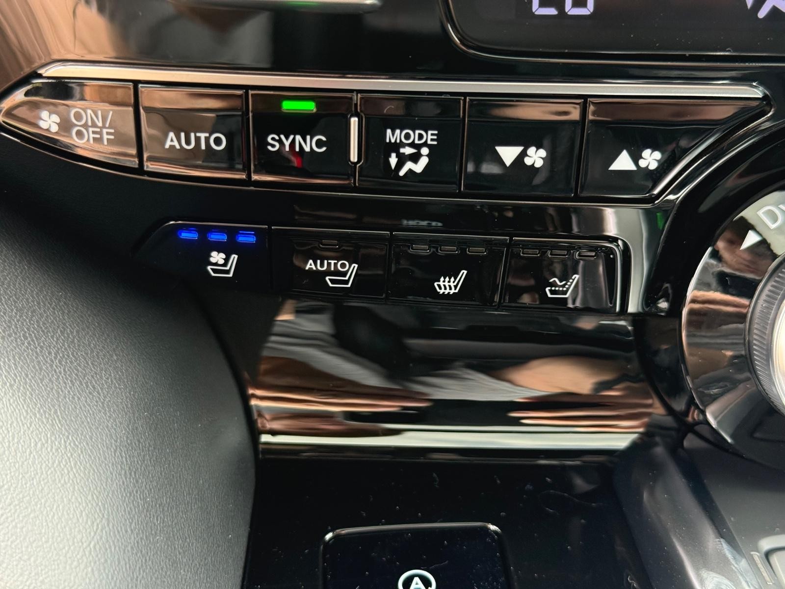 Acura MDX Vehicle Image 14