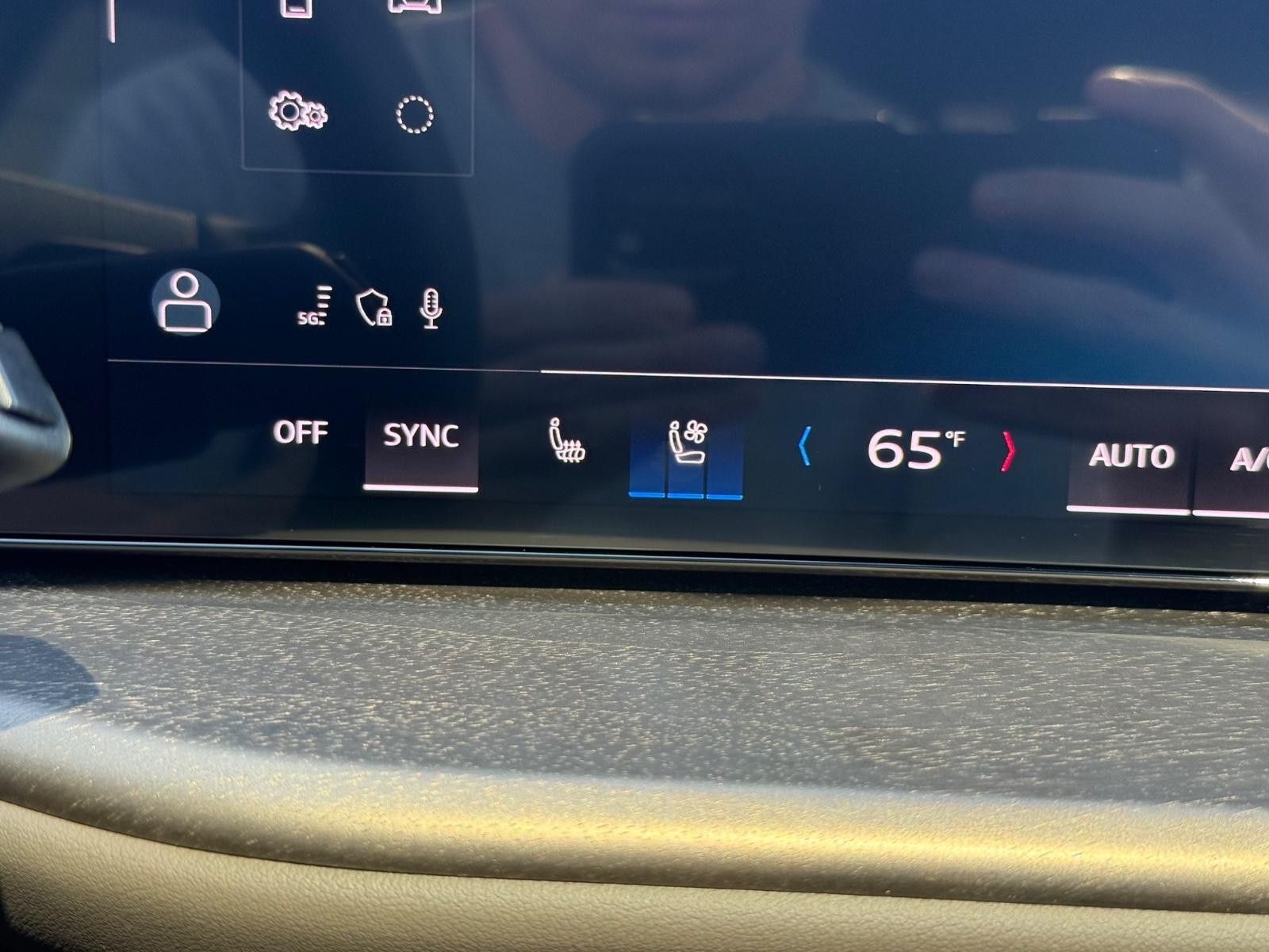 Audi Q5 Vehicle Full-screen Gallery Image 19