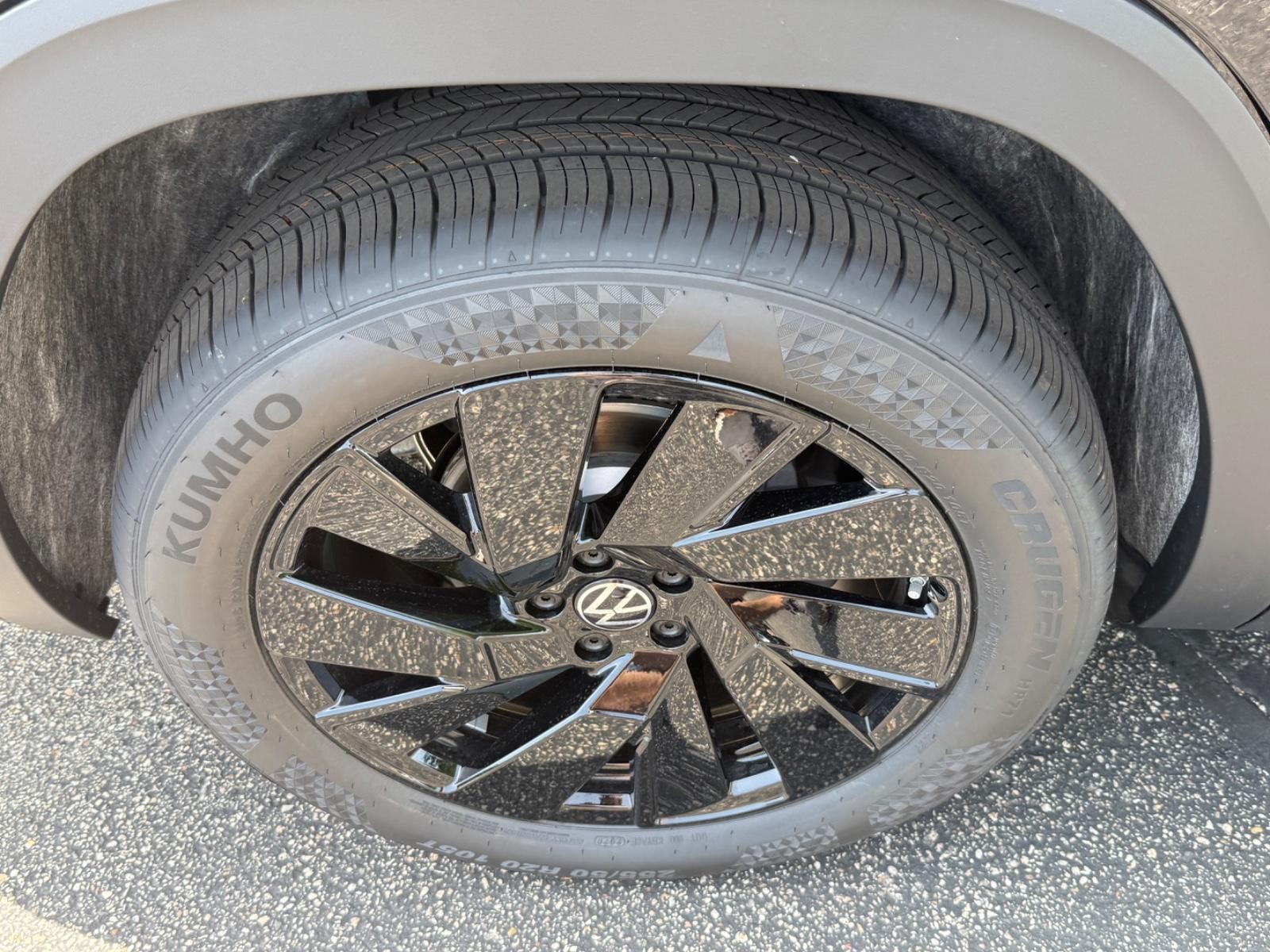 Volkswagen Atlas Vehicle Image 04
