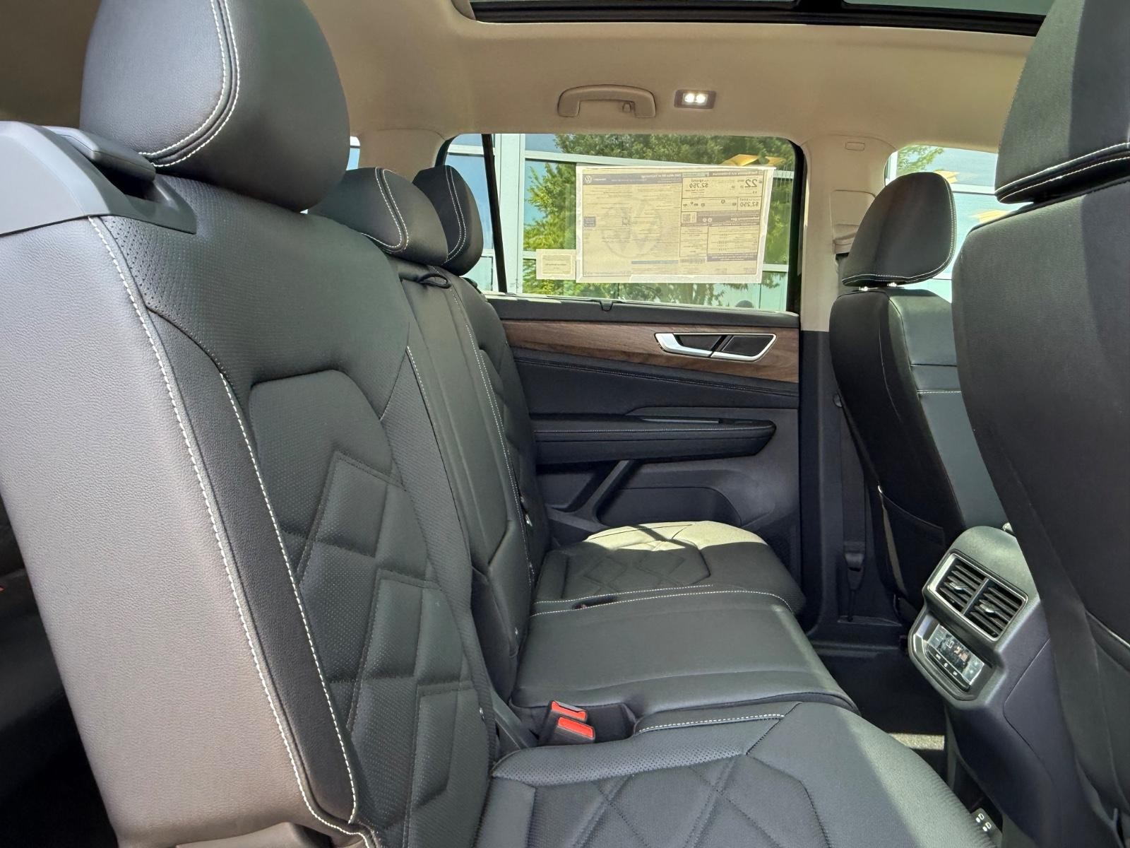 Volkswagen Atlas Vehicle Image 06