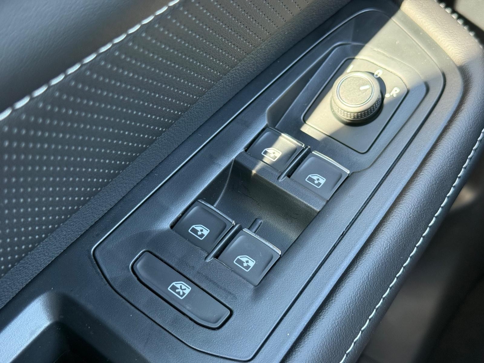 Volkswagen Atlas Vehicle Image 16