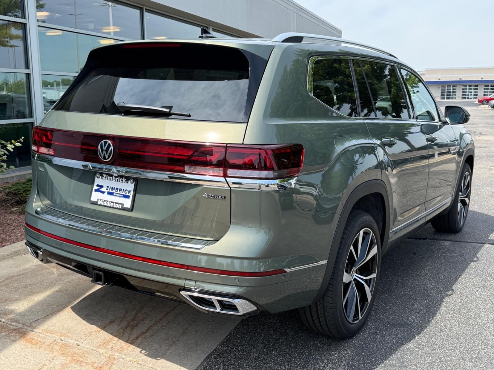 Volkswagen Atlas Vehicle Image 03