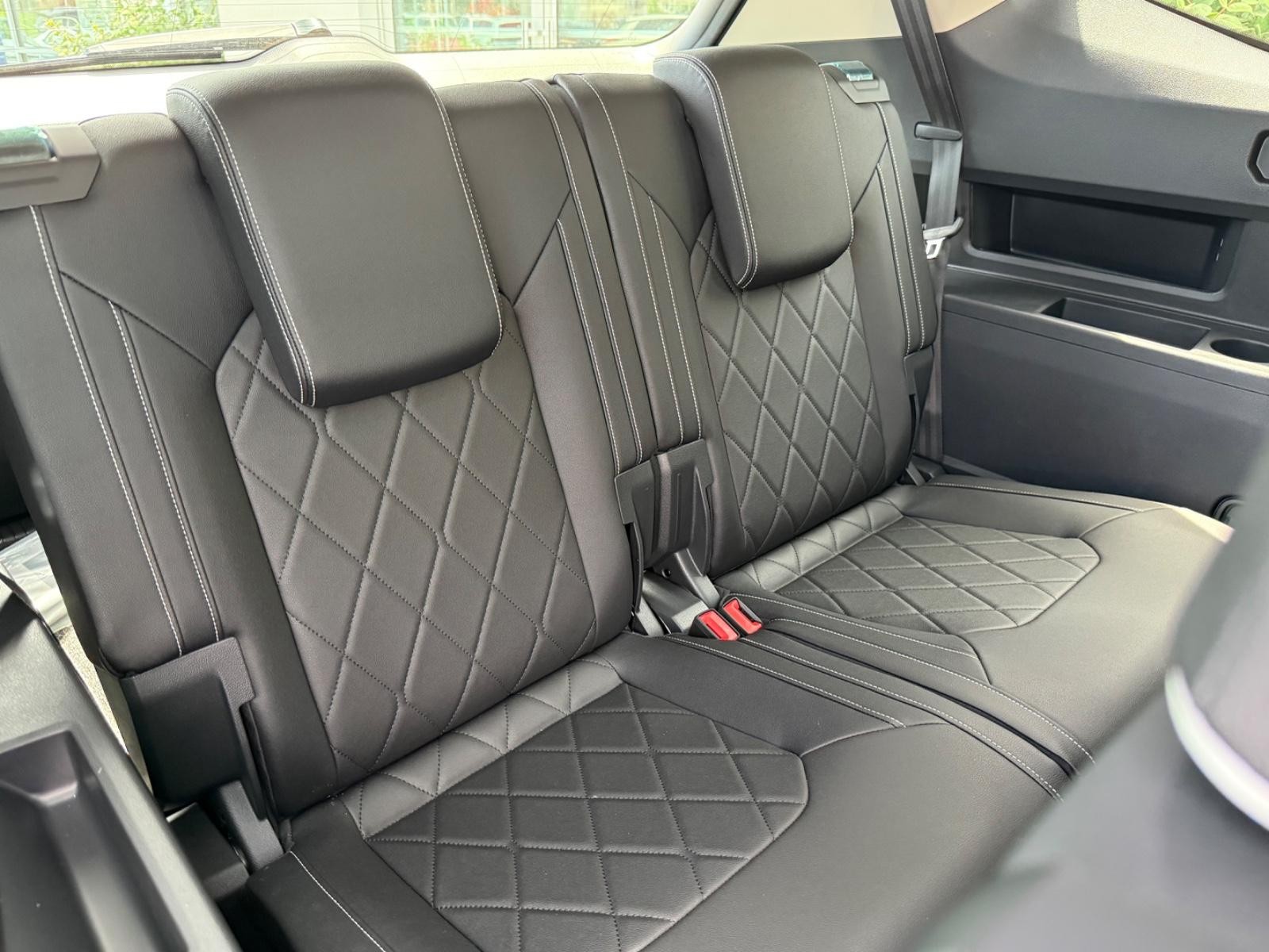 Volkswagen Atlas Vehicle Image 05