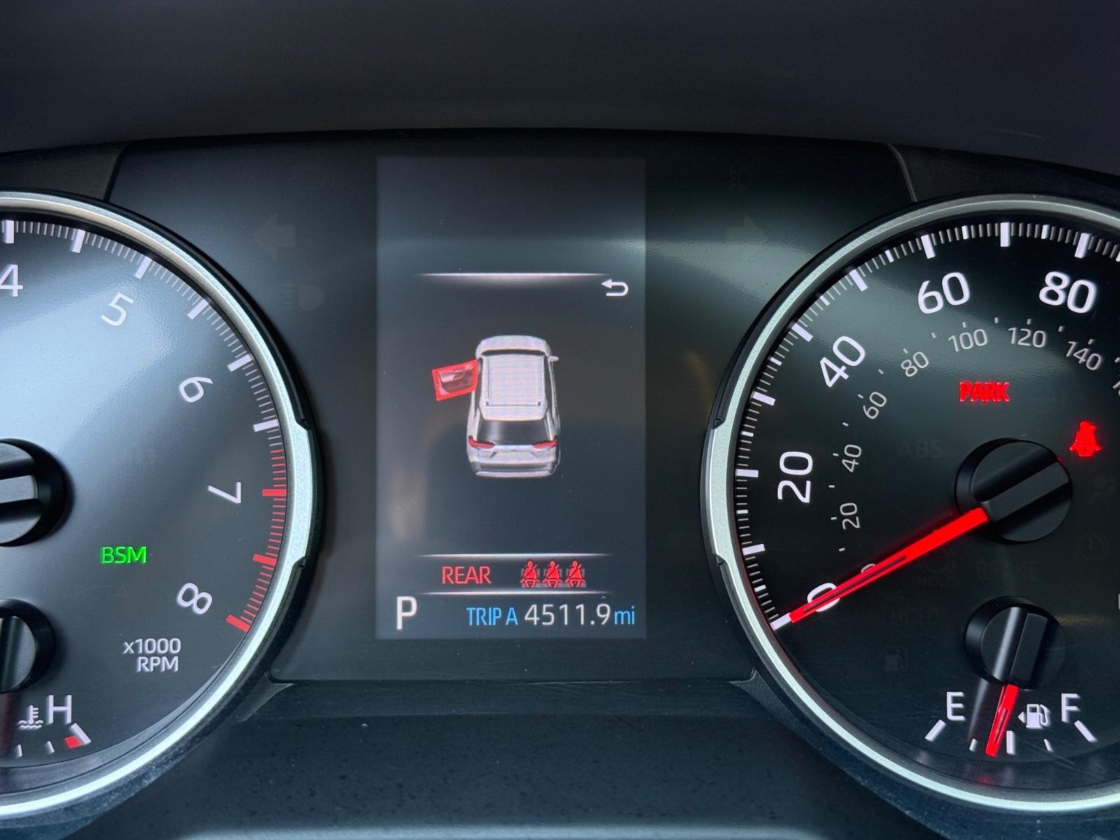 Toyota RAV4 Vehicle Image 19