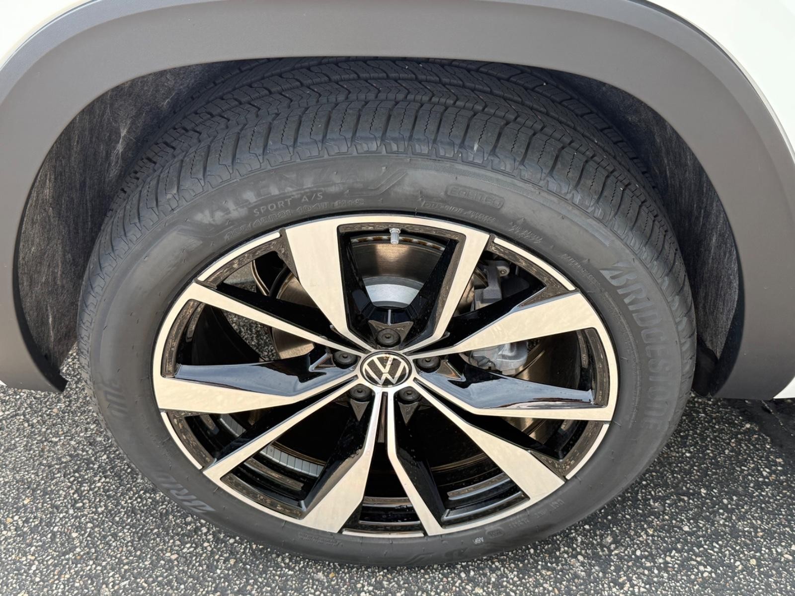 Volkswagen Atlas Vehicle Image 04