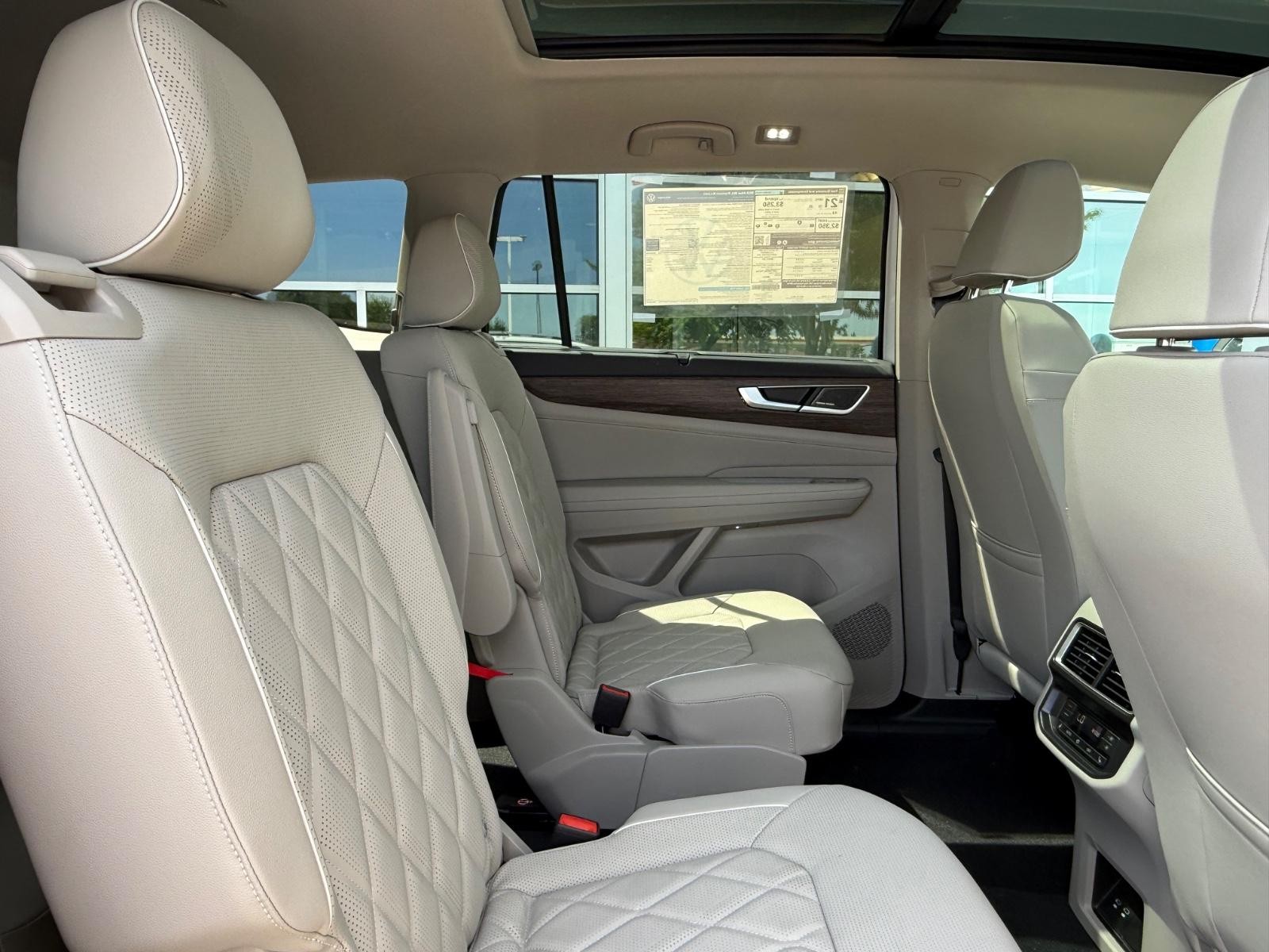 Volkswagen Atlas Vehicle Image 06