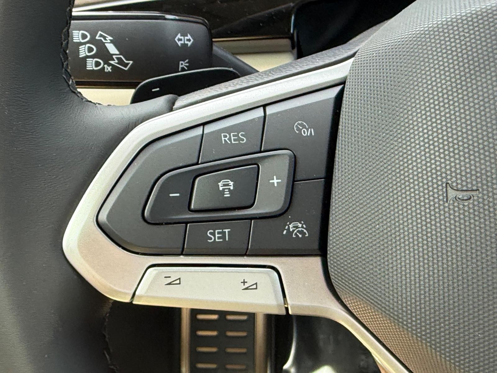Volkswagen Atlas Vehicle Image 12