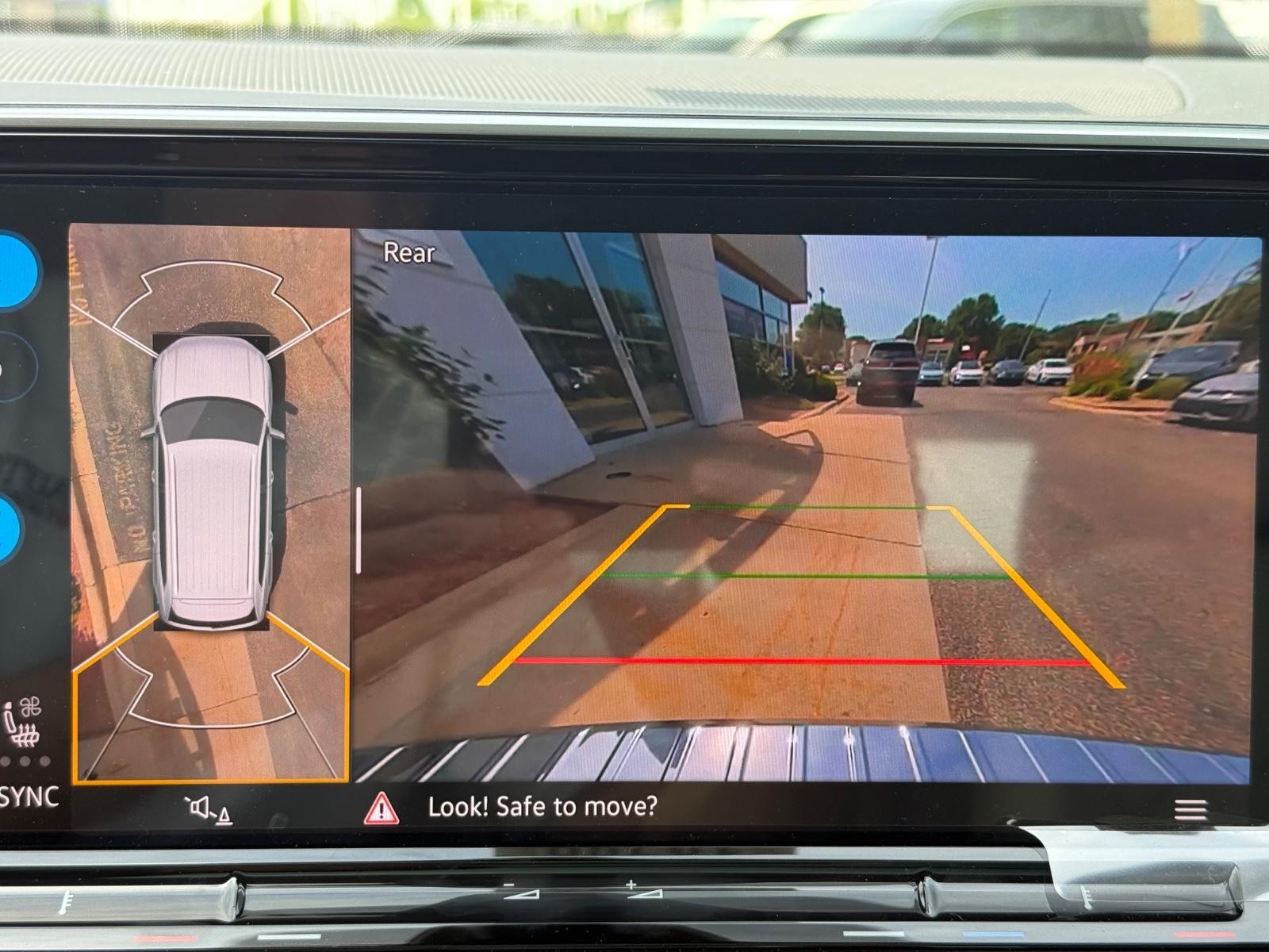 Volkswagen Atlas Vehicle Image 14