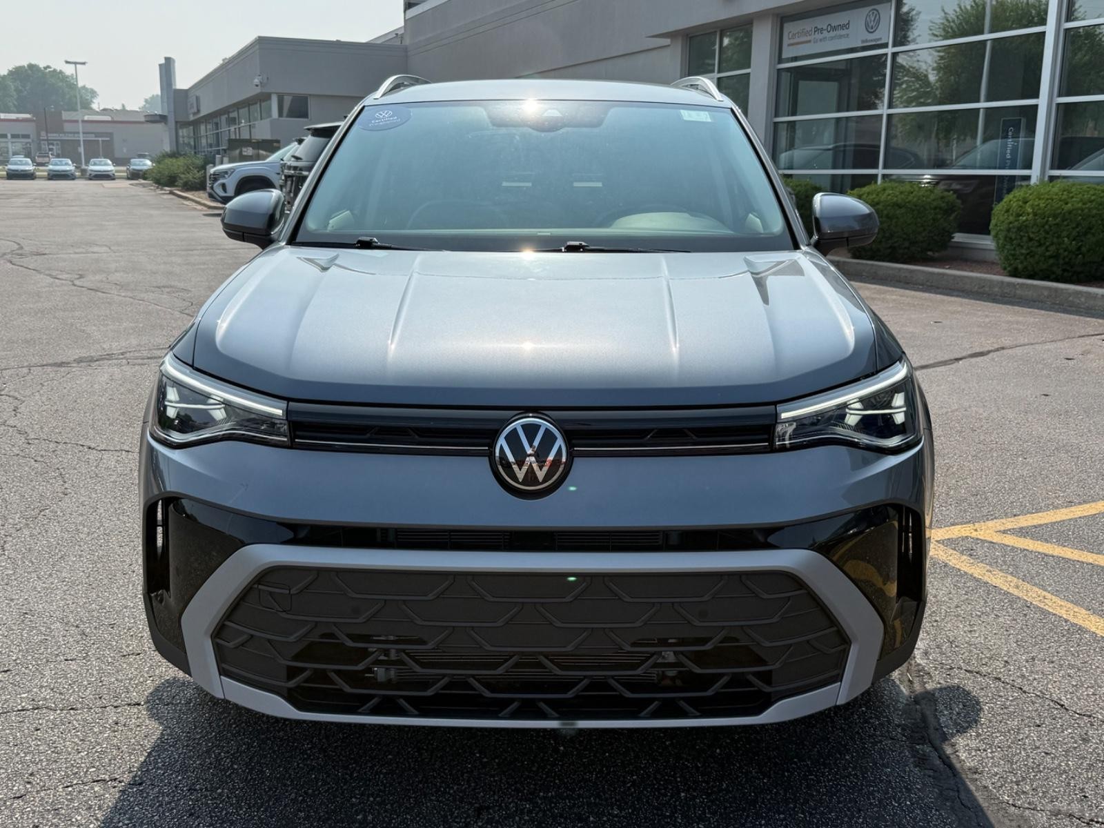 Volkswagen Taos Vehicle Image 09