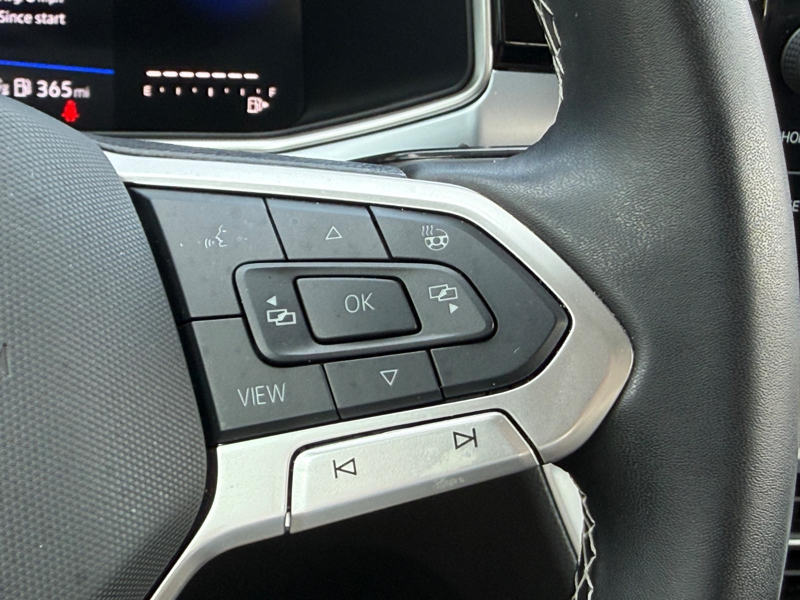 Volkswagen Taos Vehicle Image 17