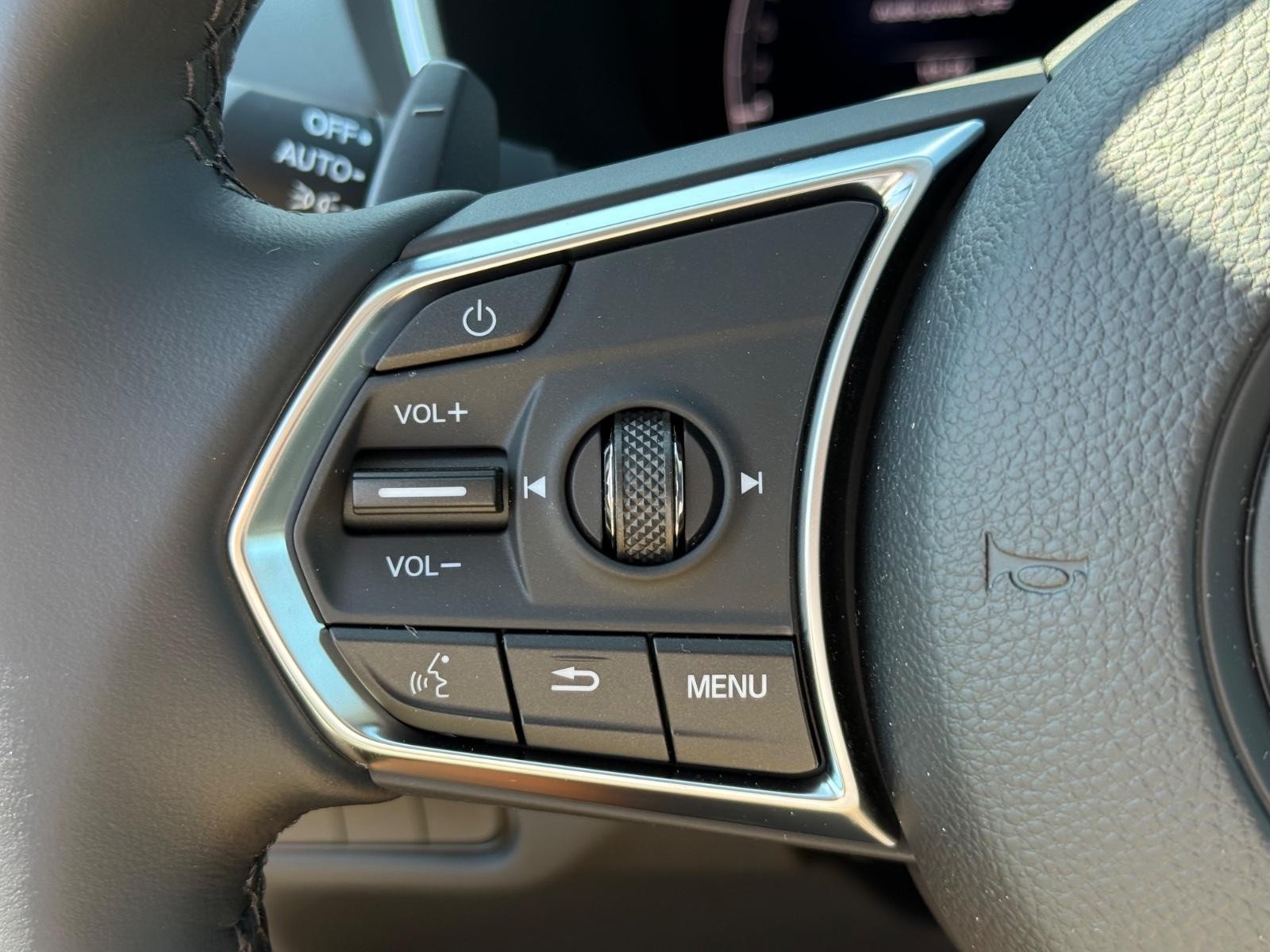 Acura MDX Vehicle Image 12
