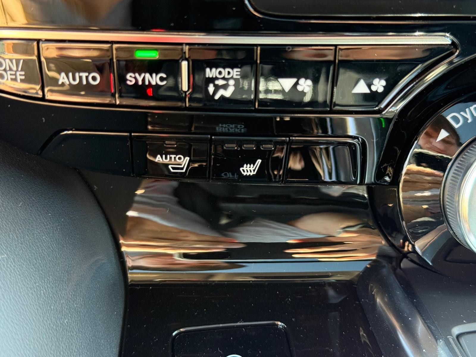 Acura MDX Vehicle Image 15