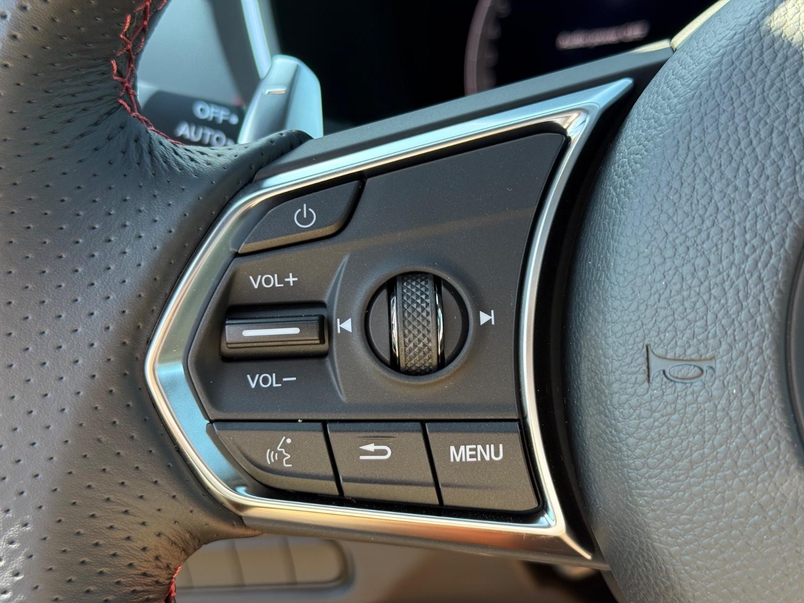 Acura MDX Vehicle Image 11