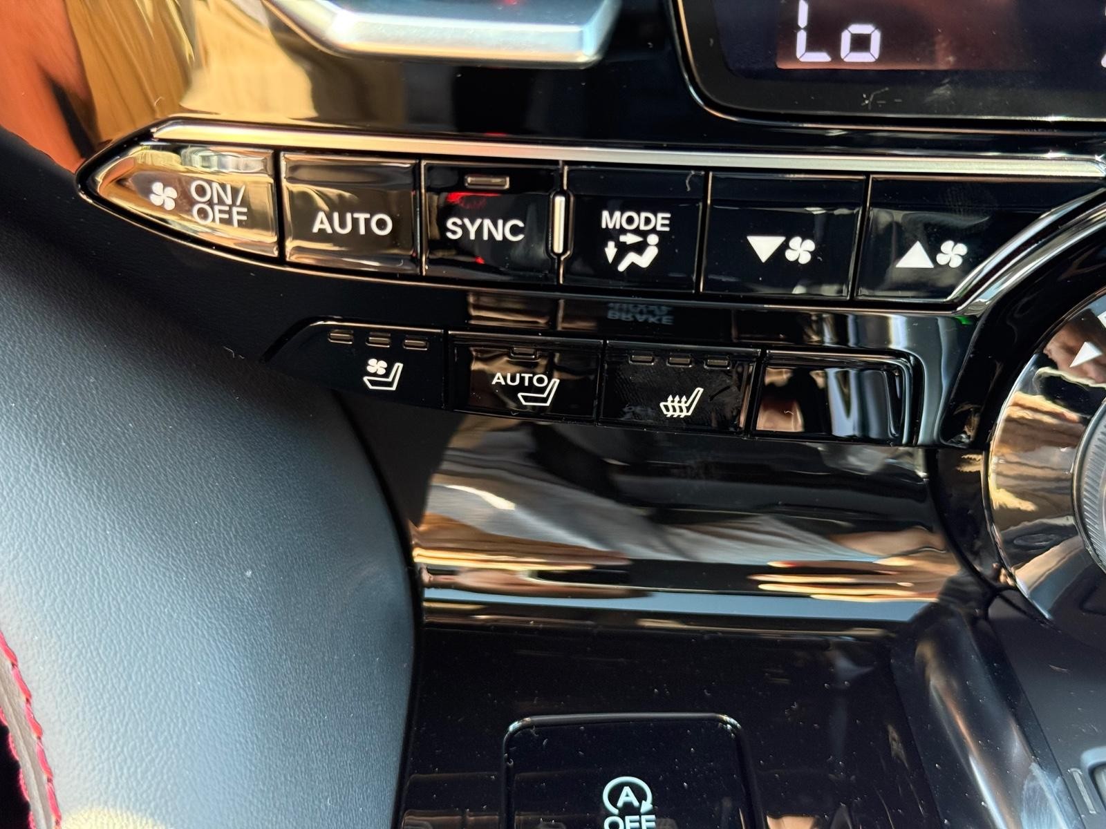 Acura MDX Vehicle Image 14