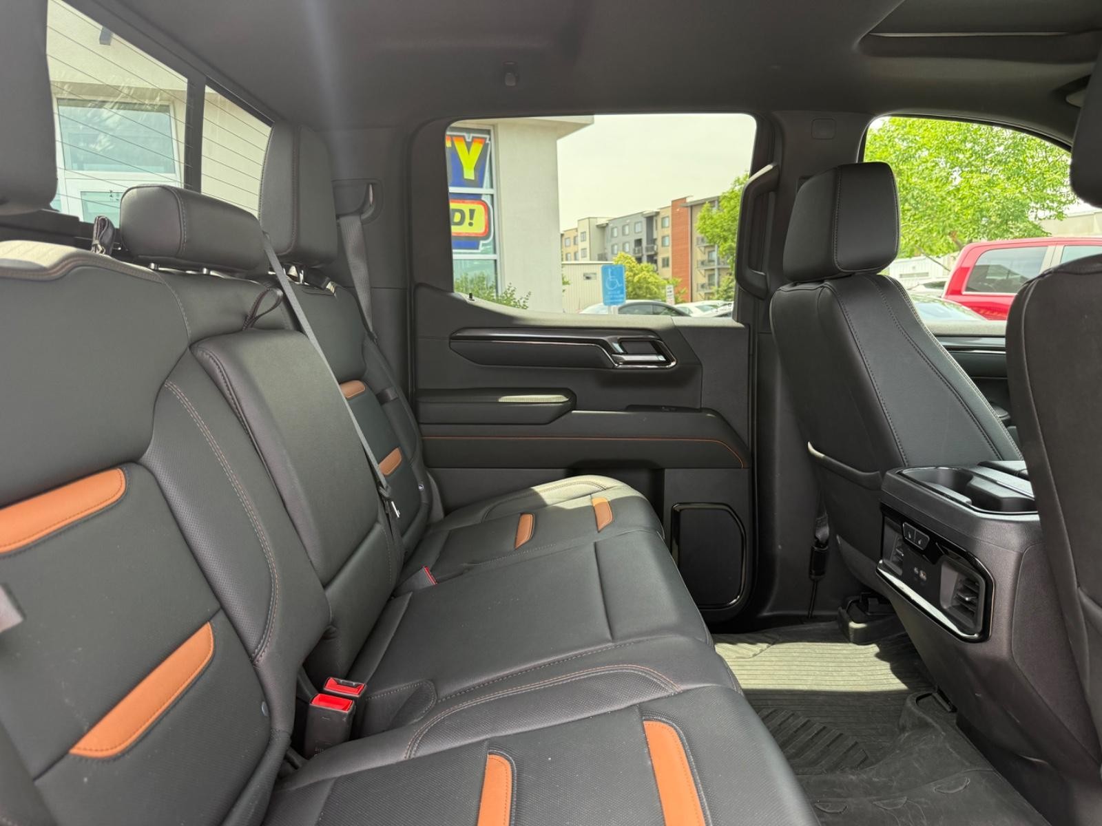 GMC Sierra 1500 Vehicle Image 10