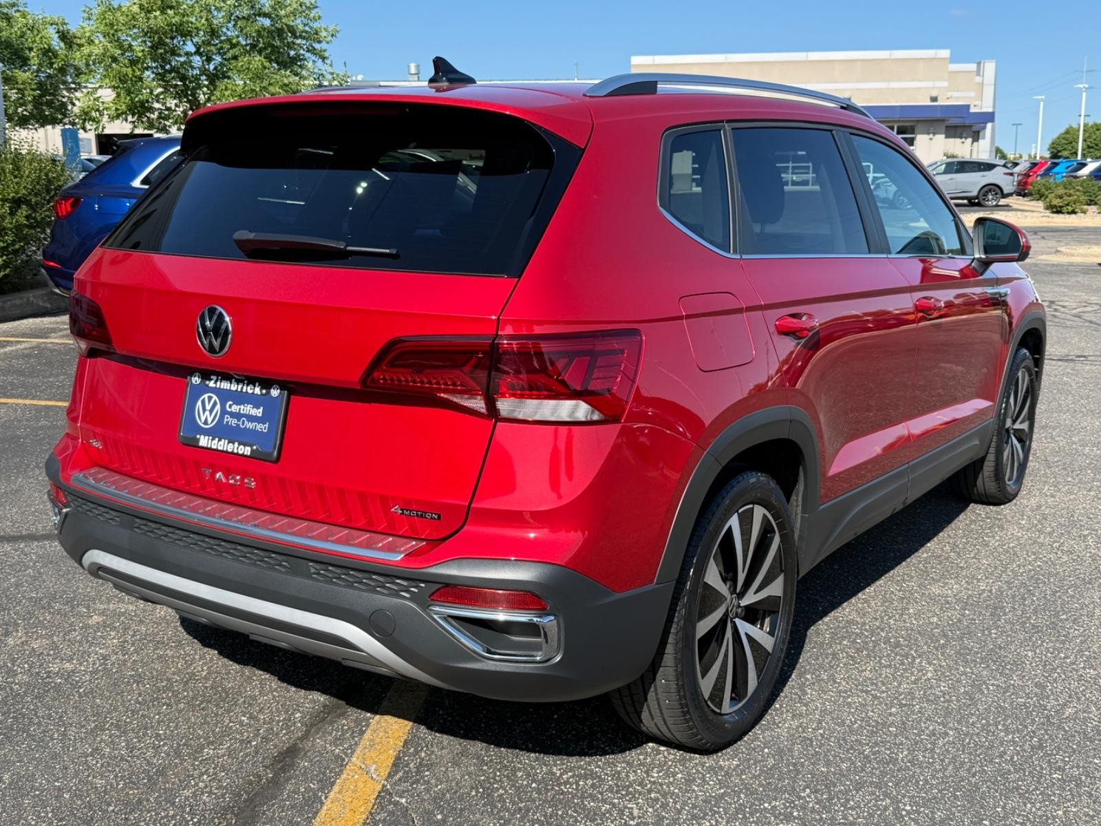 Volkswagen Taos Vehicle Image 03