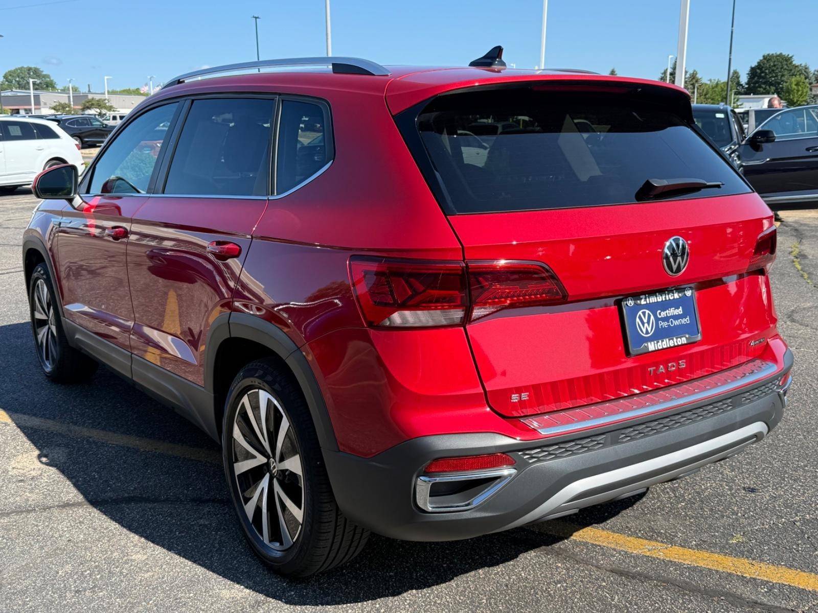 Volkswagen Taos Vehicle Image 06