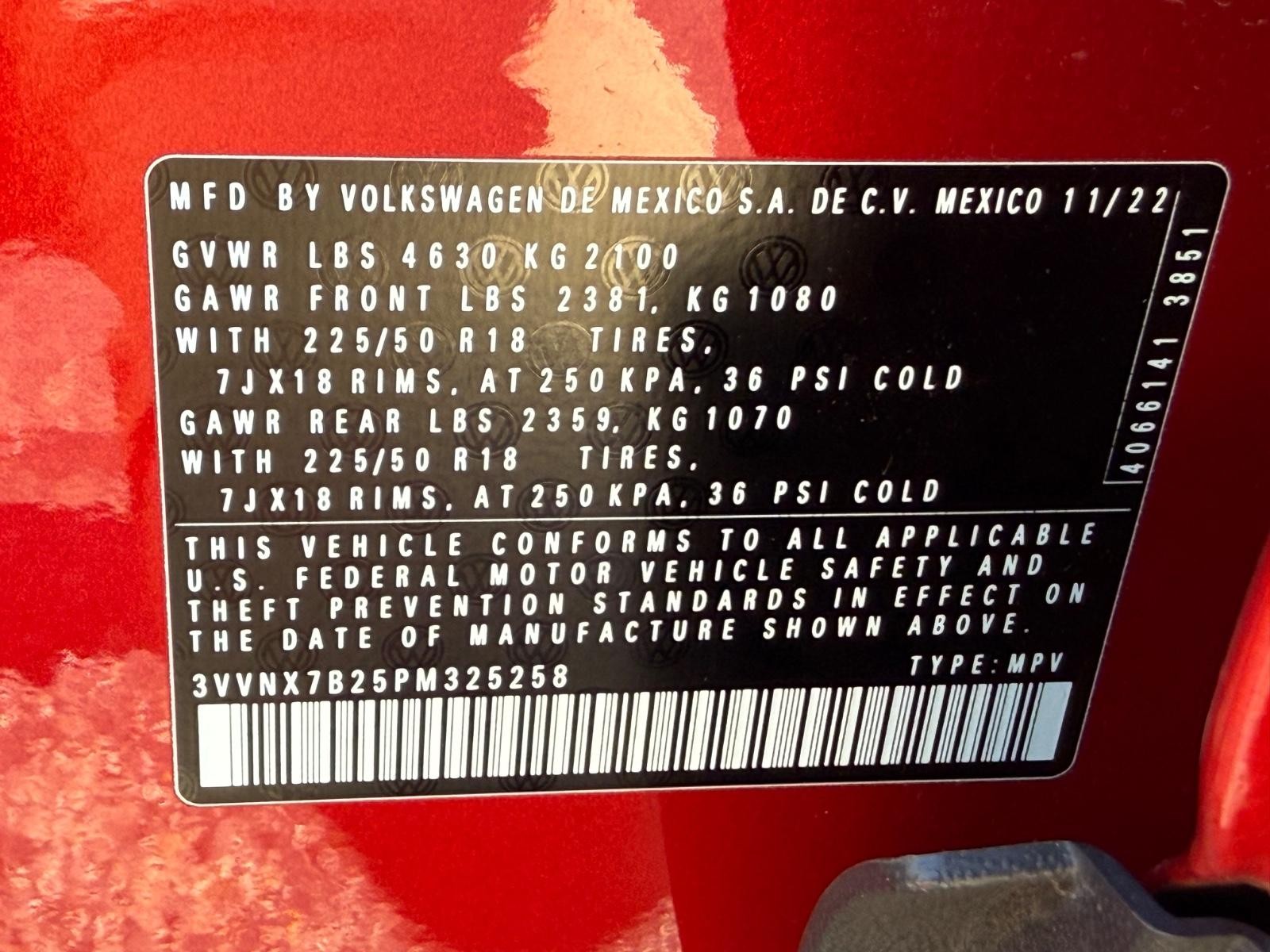 Volkswagen Taos Vehicle Image 24