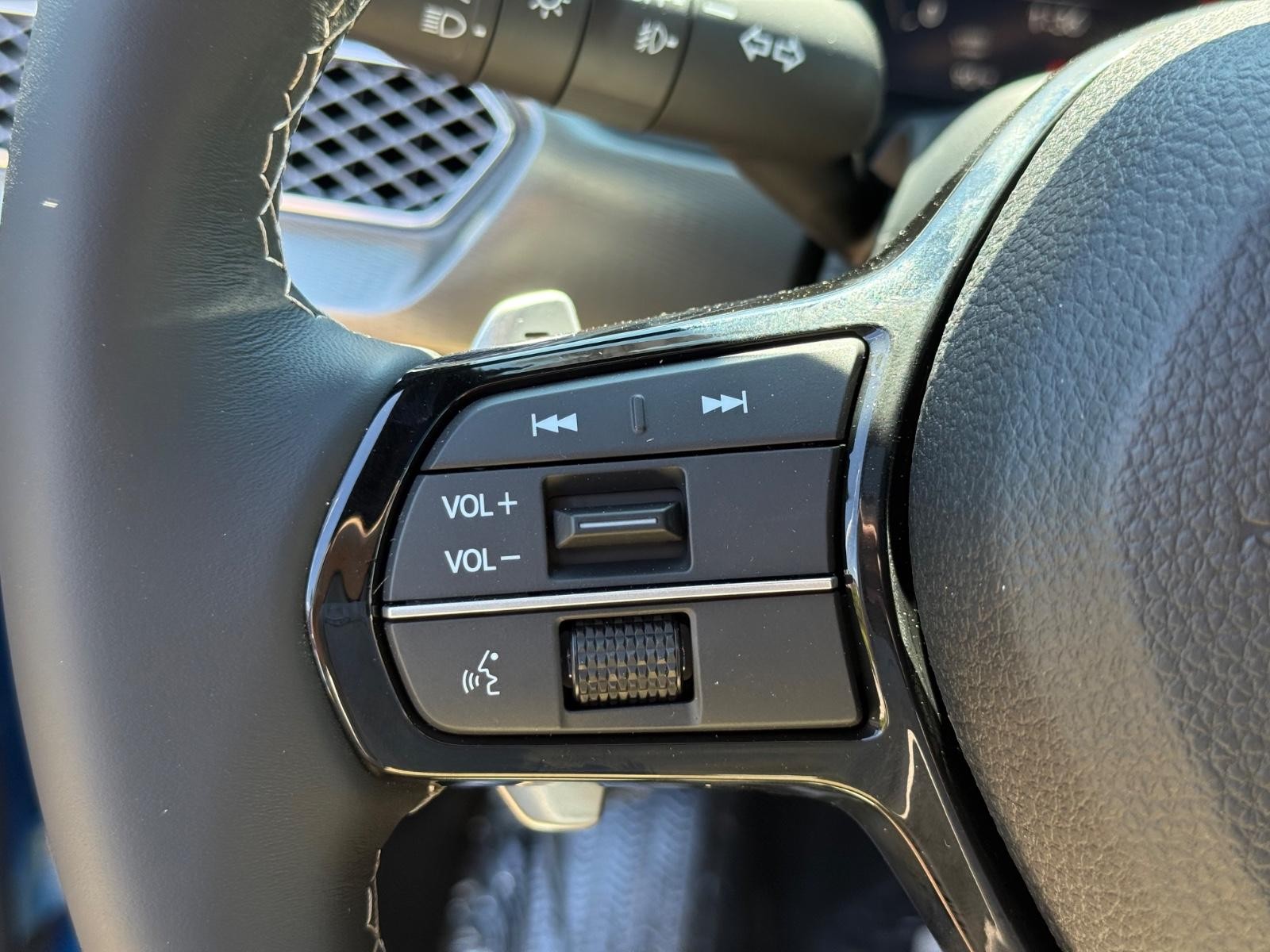 Acura Integra Vehicle Image 12