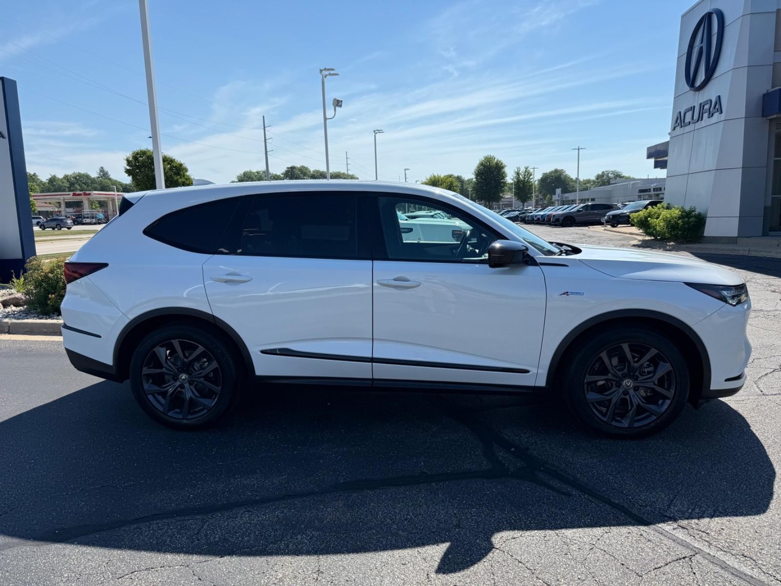 Acura MDX Vehicle Image 02