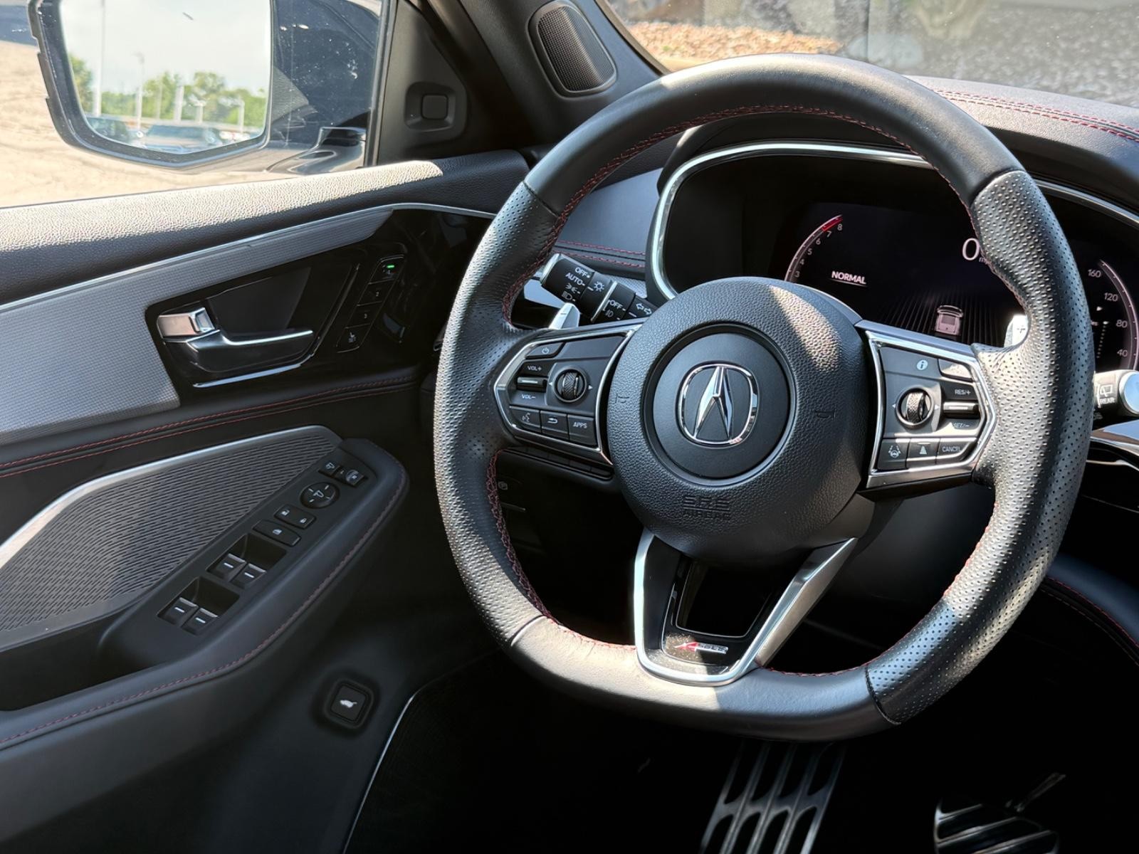 Acura MDX Vehicle Image 14