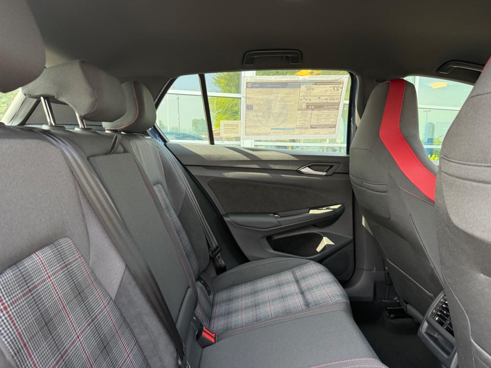 Volkswagen Golf GTI Vehicle Image 05