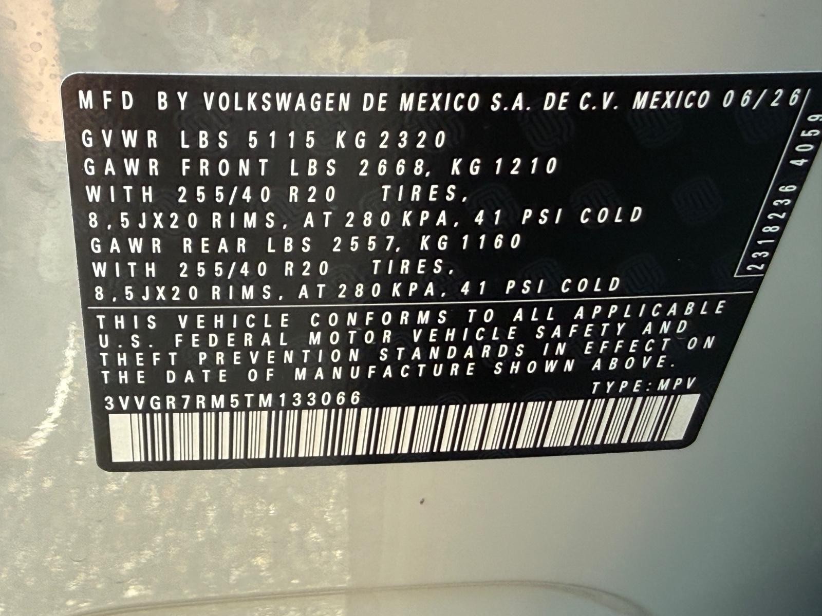 Volkswagen Tiguan Vehicle Image 17