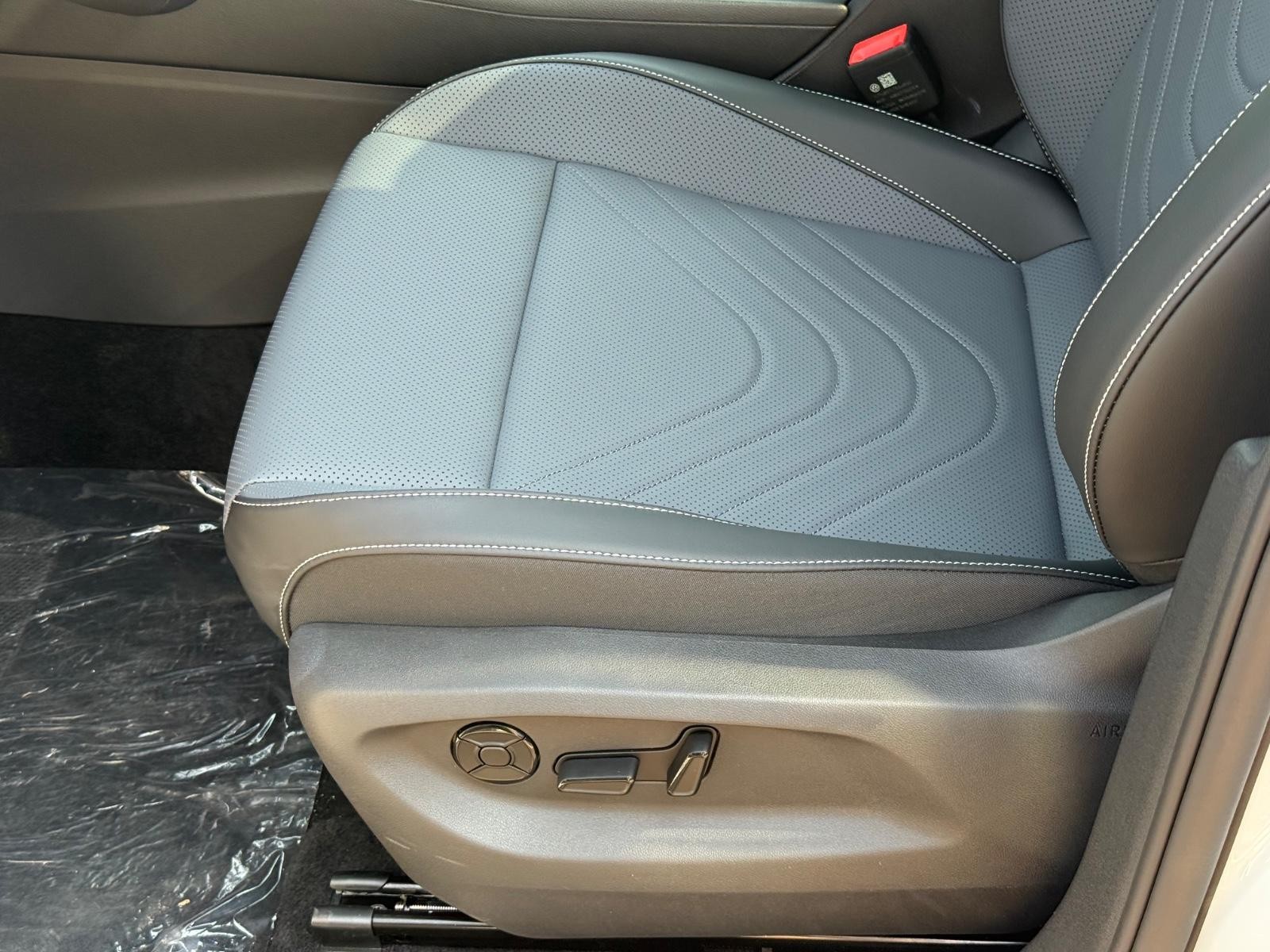 Volkswagen Tiguan Vehicle Image 17