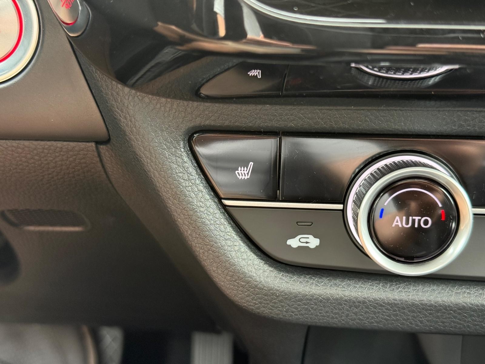 Acura ADX Vehicle Image 14