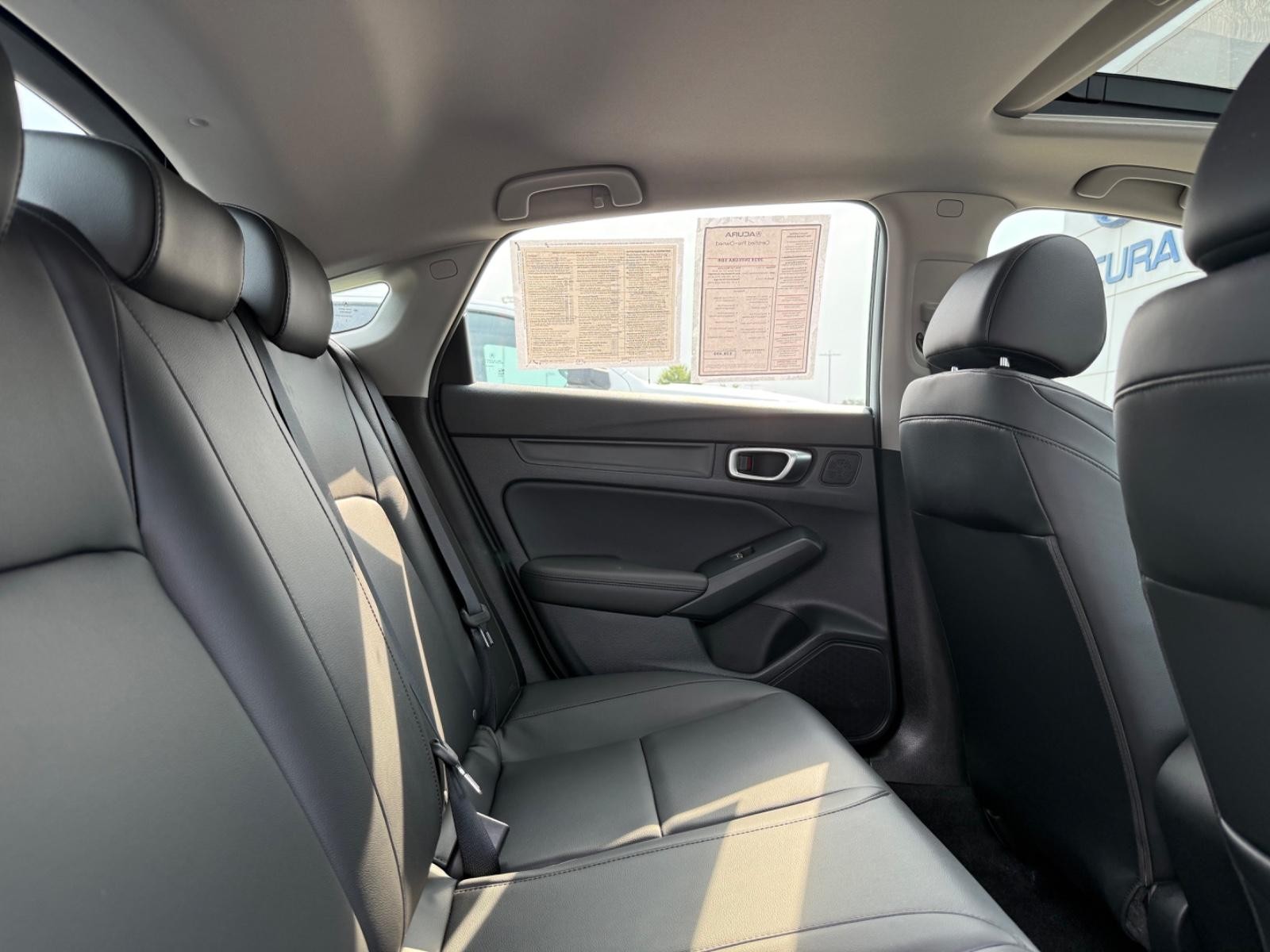 Acura Integra Vehicle Image 12