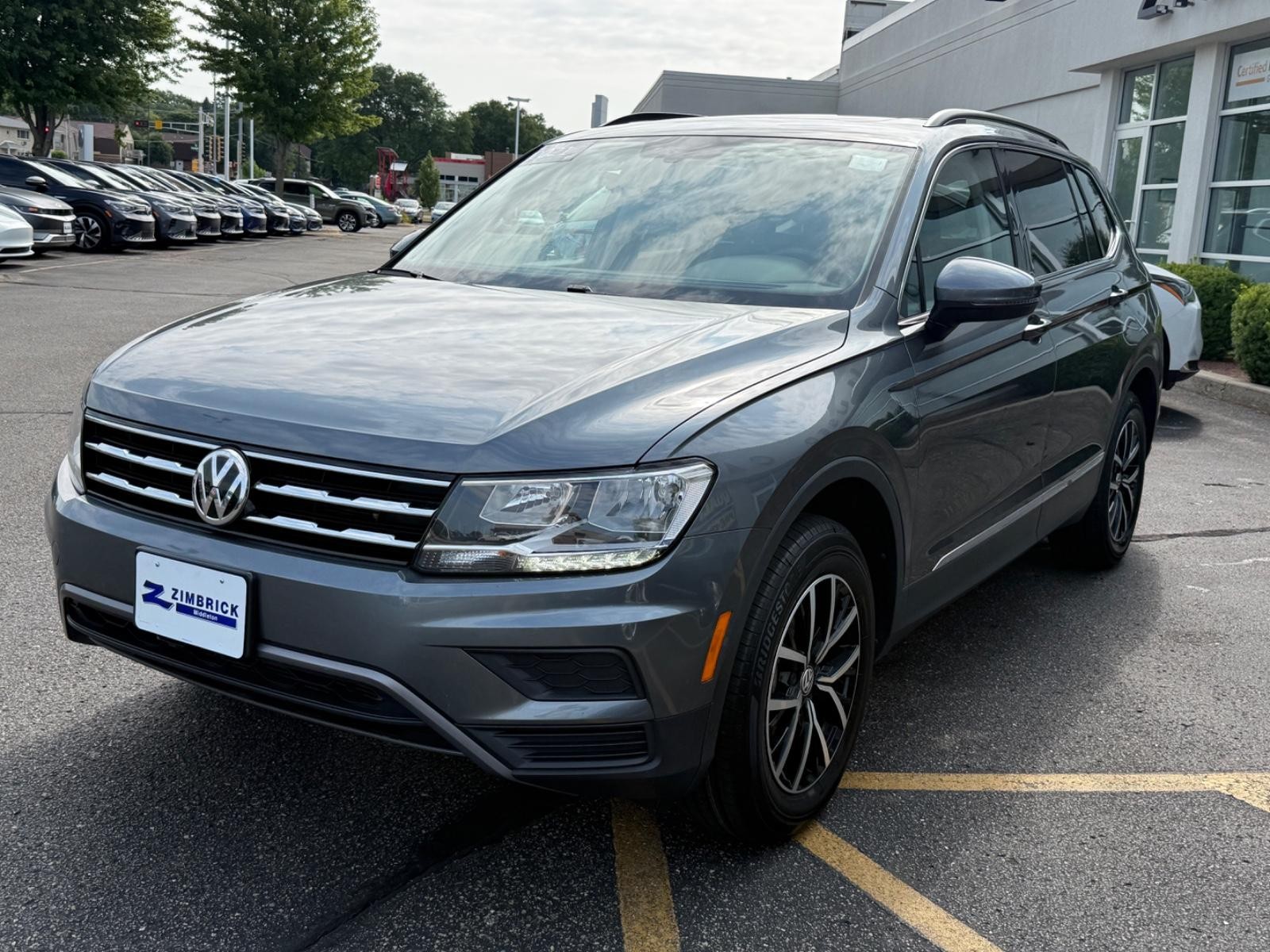 Volkswagen Tiguan Vehicle Image 08