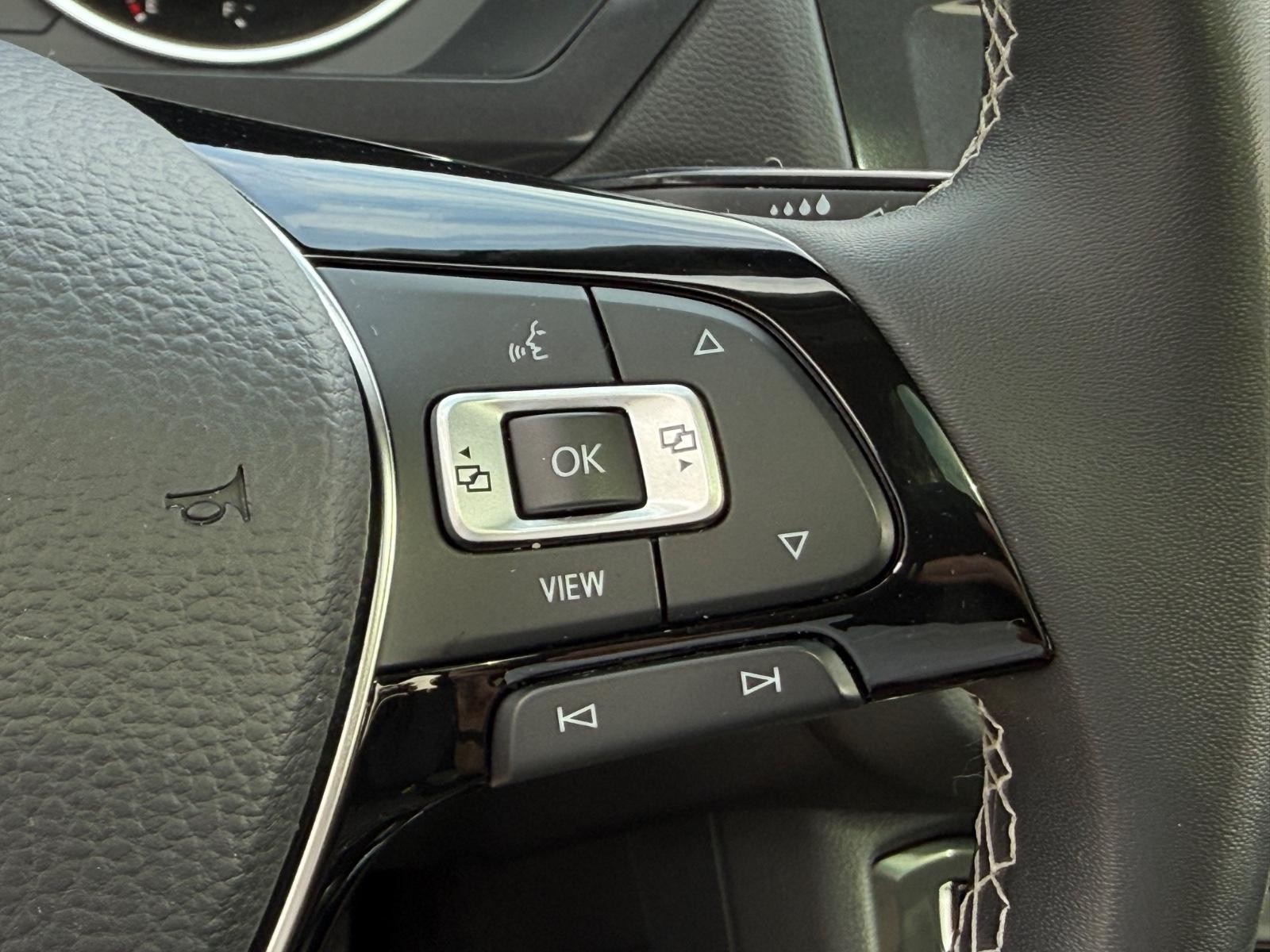 Volkswagen Tiguan Vehicle Image 17